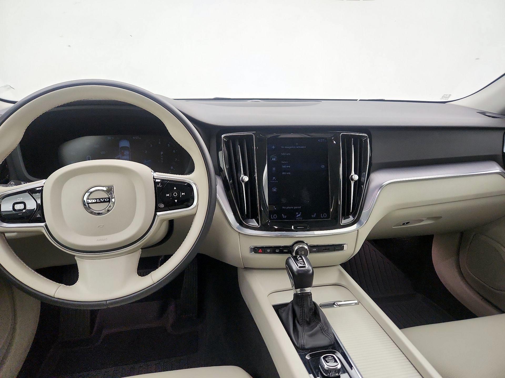 Thumbnail: 2020 Volvo V60 - 8