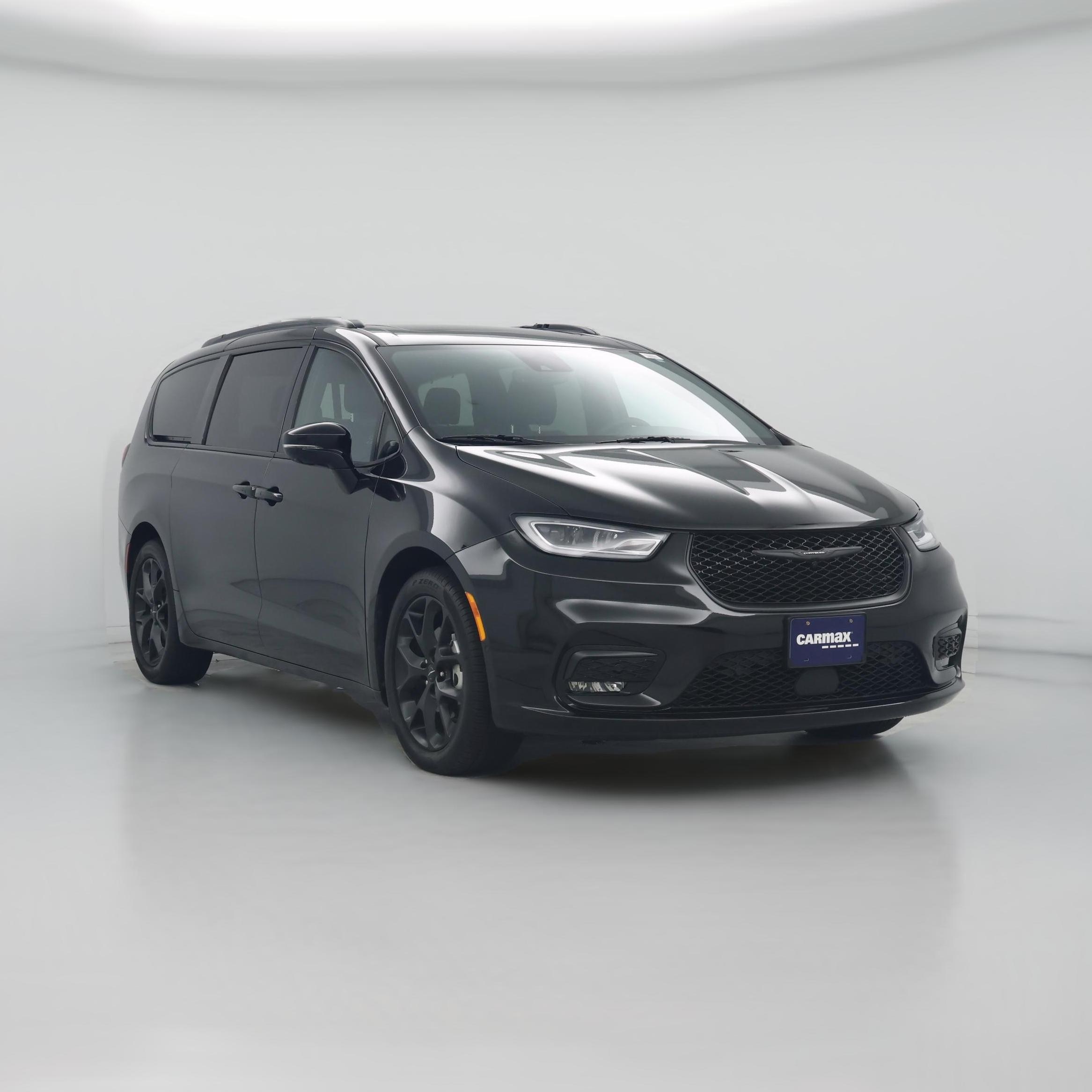 Thumbnail: 2023 Chrysler Pacifica - 1
