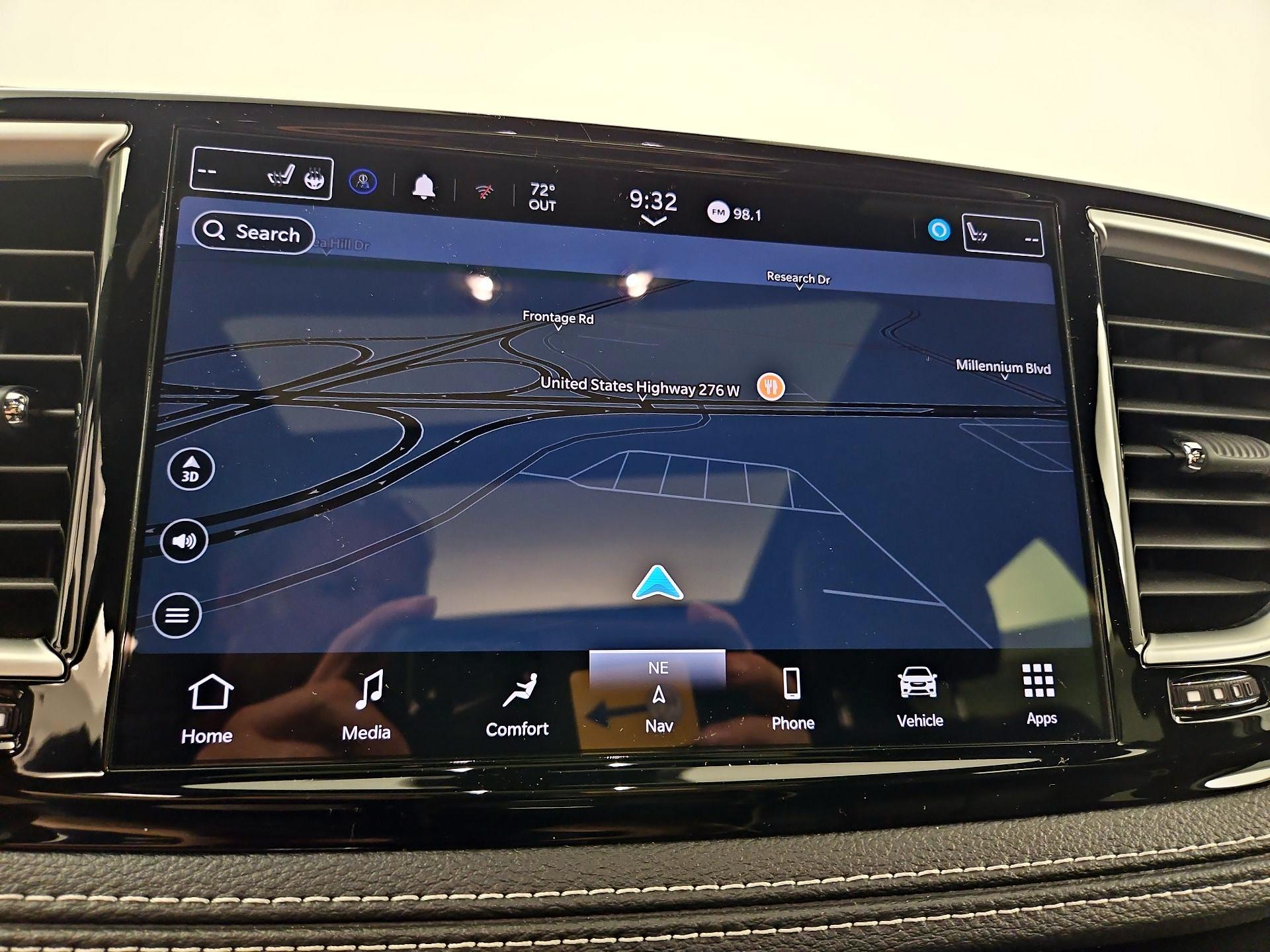 Thumbnail: 2023 Chrysler Pacifica - 14