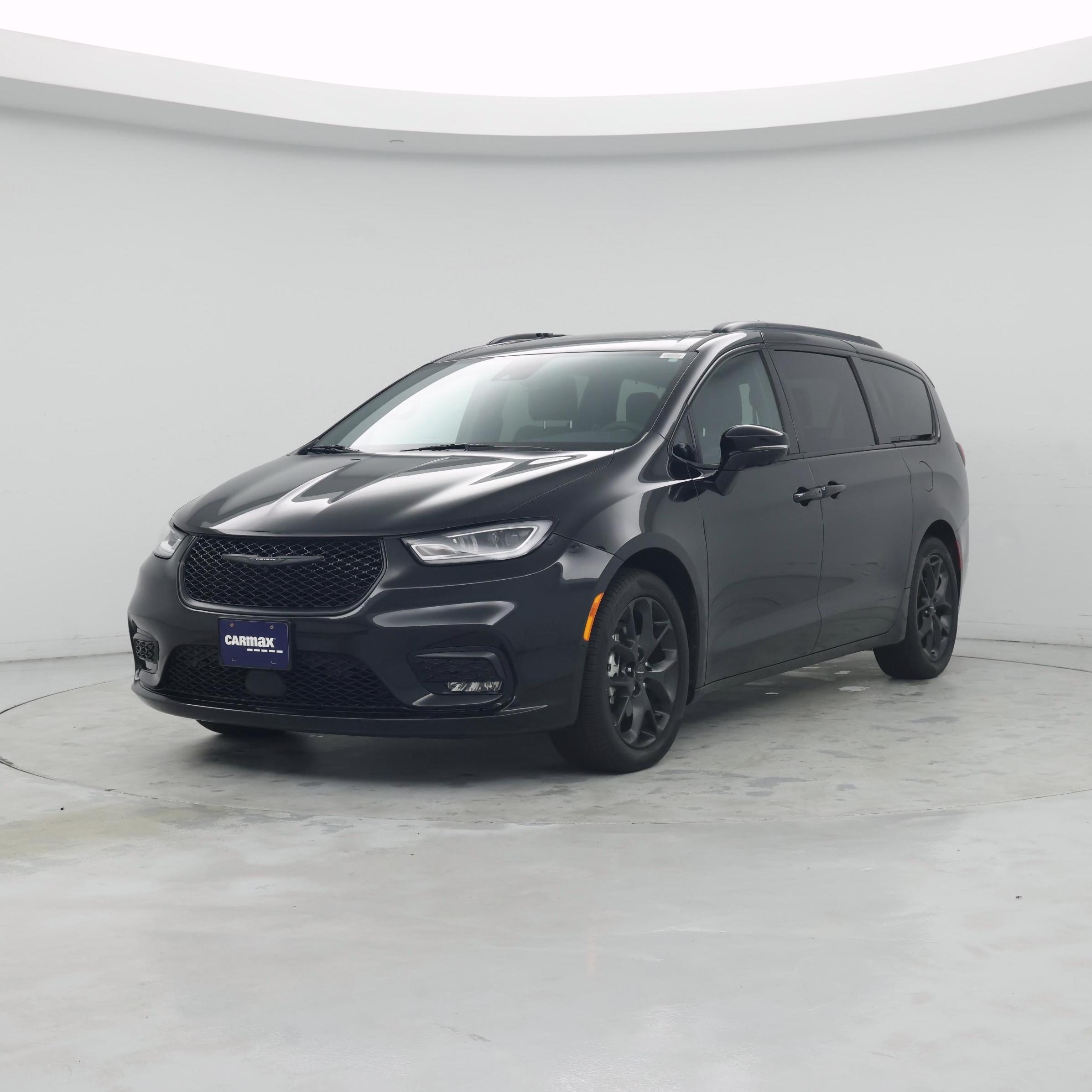 Thumbnail: 2023 Chrysler Pacifica - 4