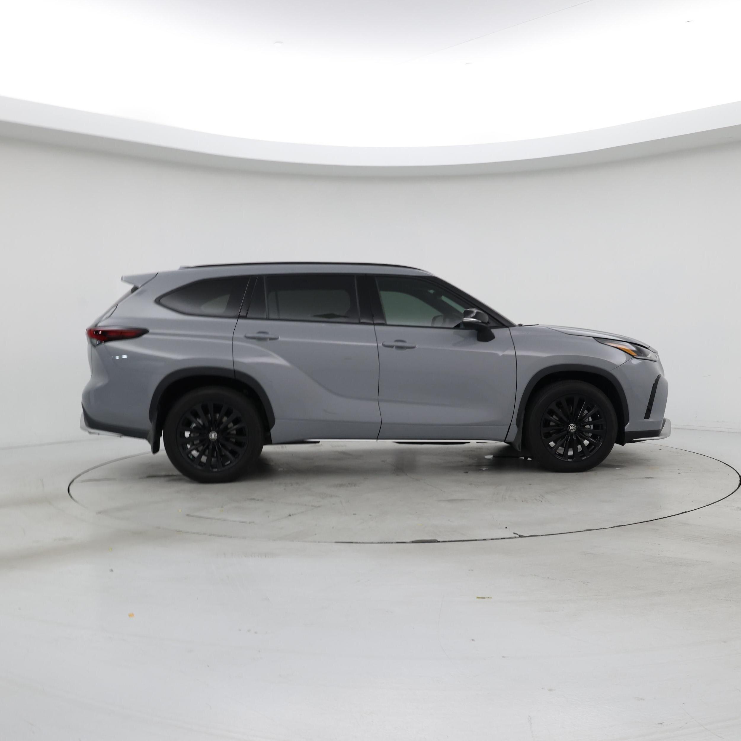 Thumbnail: 2025 Toyota Highlander - 7