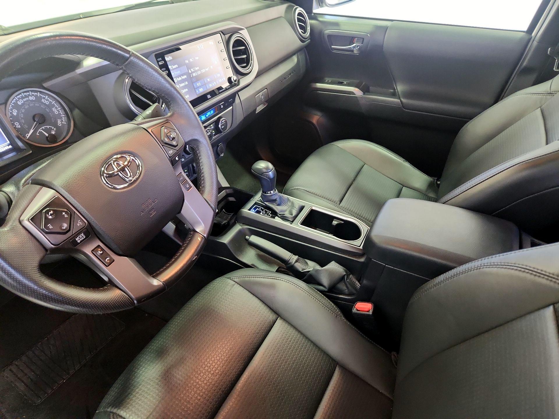 Thumbnail: 2022 Toyota Tacoma - 11