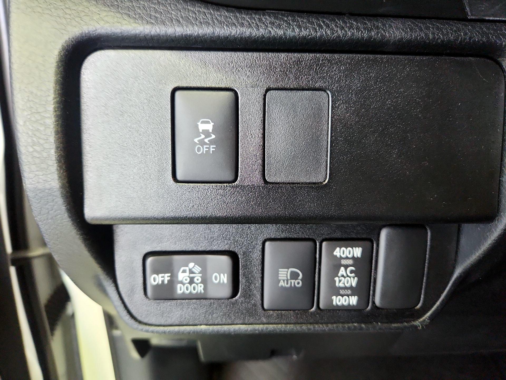 Thumbnail: 2022 Toyota Tacoma - 13