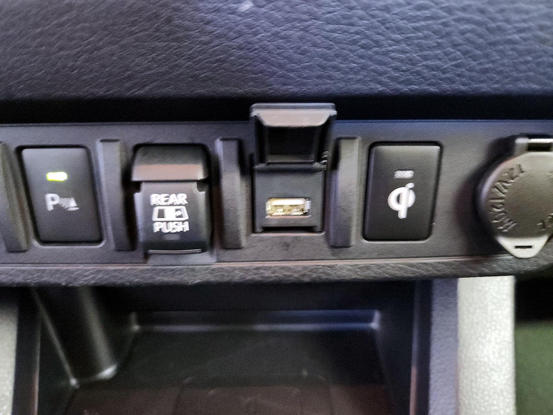 Thumbnail: 2022 Toyota Tacoma - 18