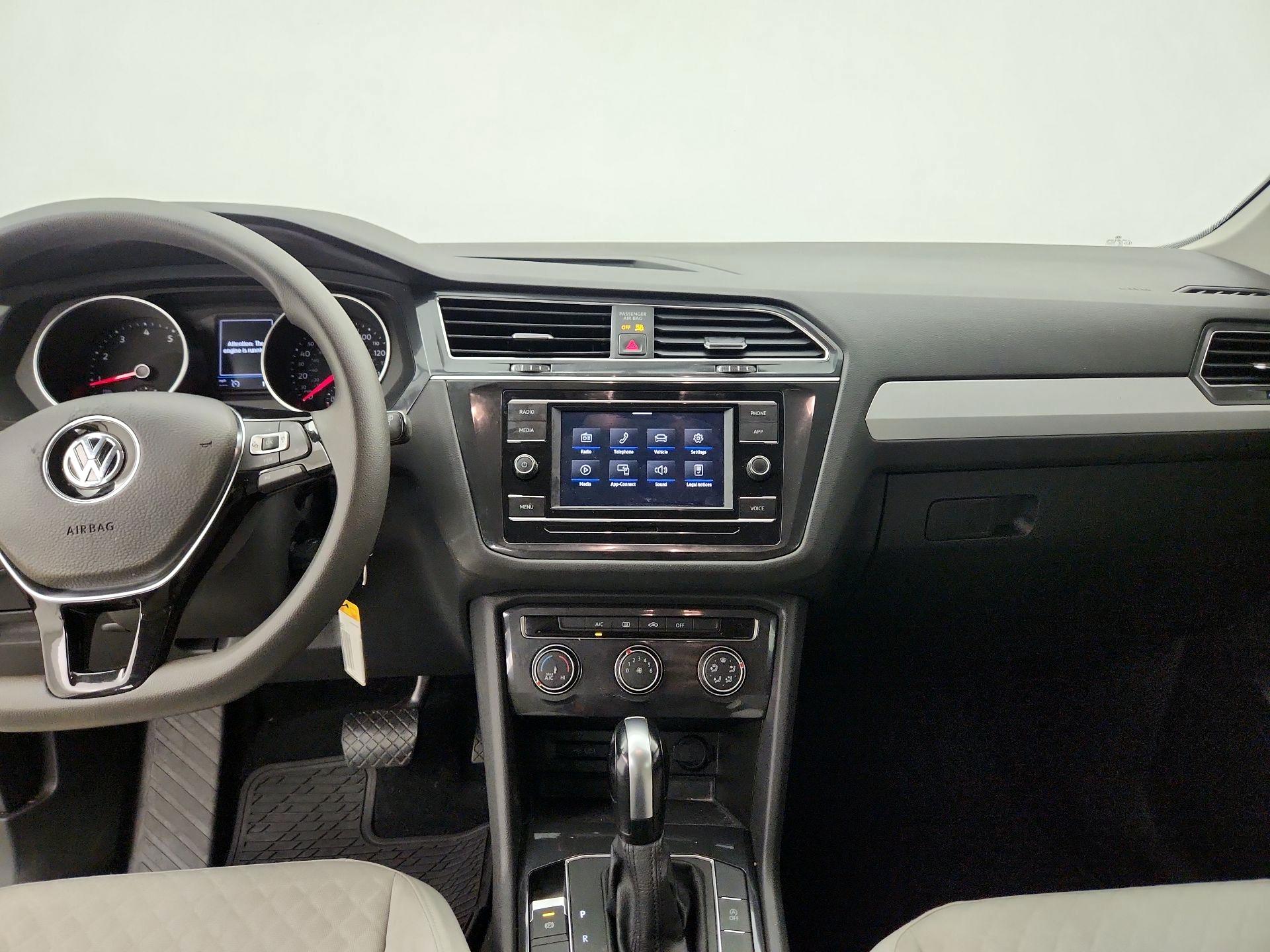Thumbnail: 2021 Volkswagen Tiguan - 9