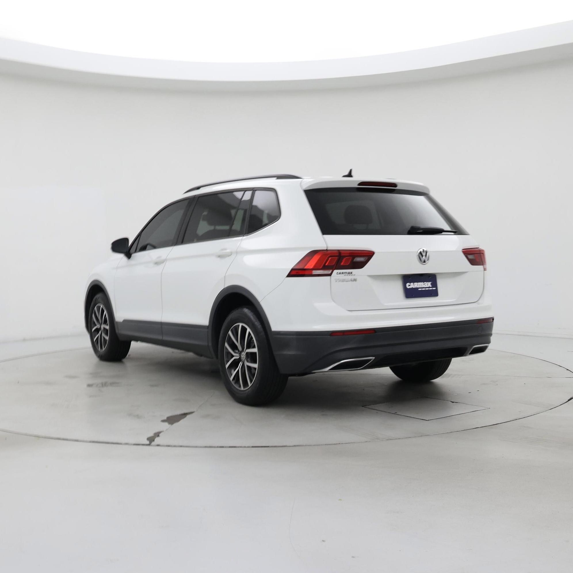 Thumbnail: 2021 Volkswagen Tiguan - 2