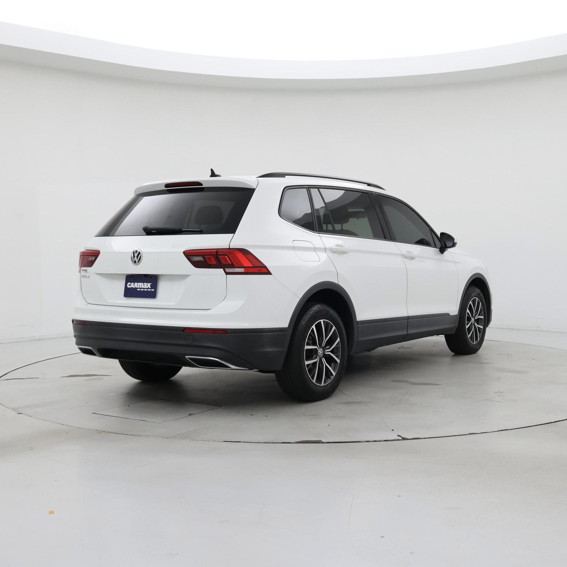 Thumbnail: 2021 Volkswagen Tiguan - 8