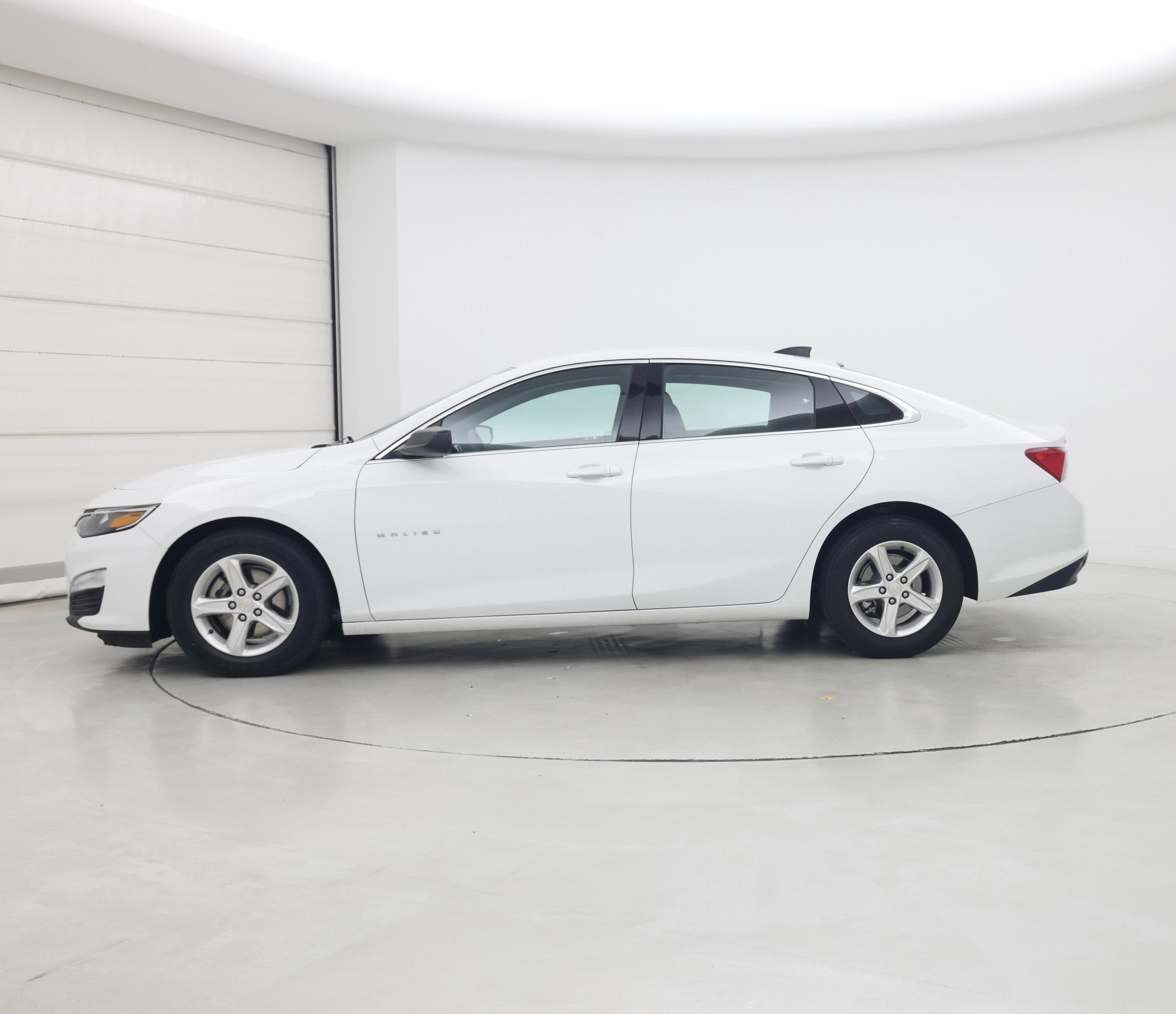 Thumbnail: 2023 Chevrolet Malibu - 3