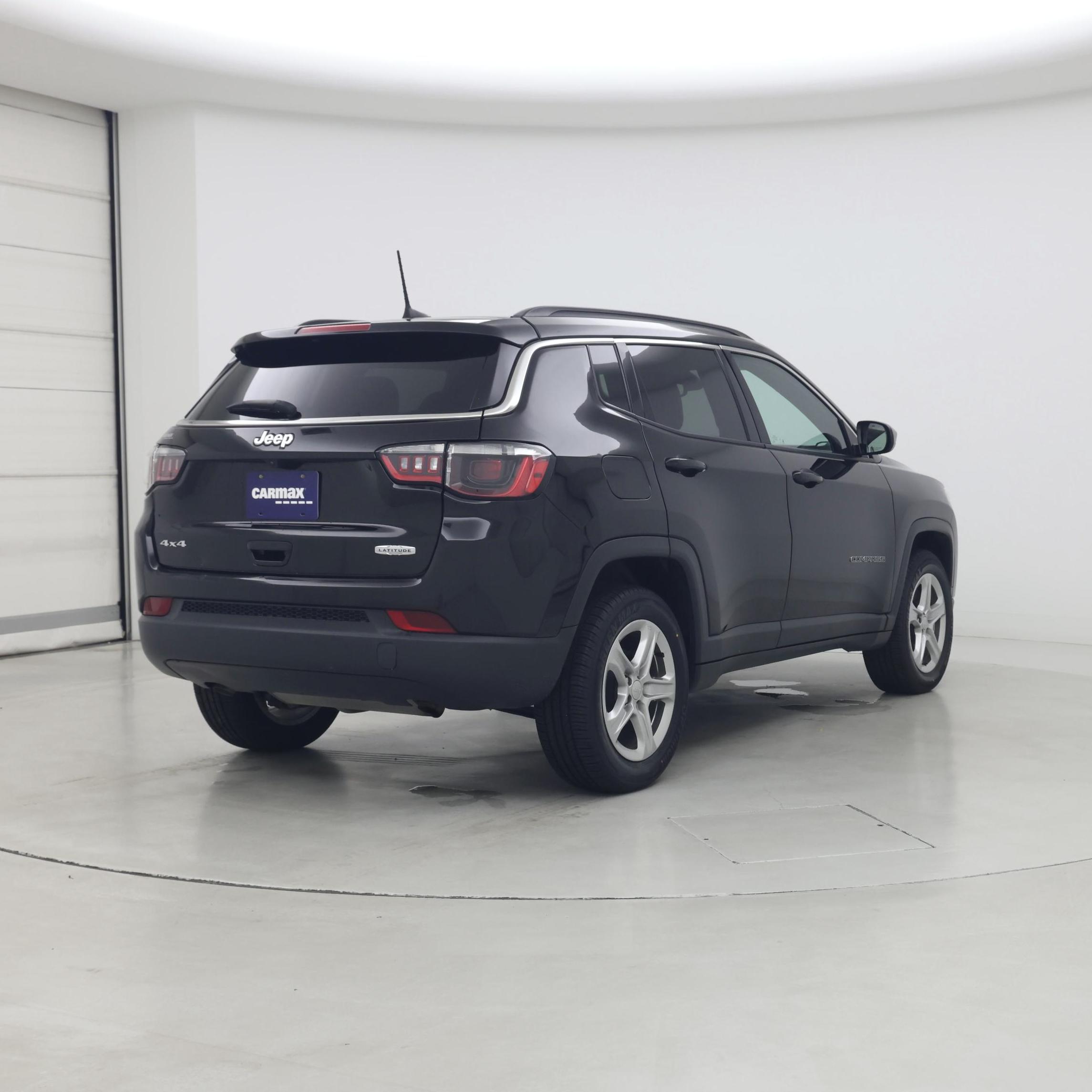Thumbnail: 2023 Jeep Compass - 8