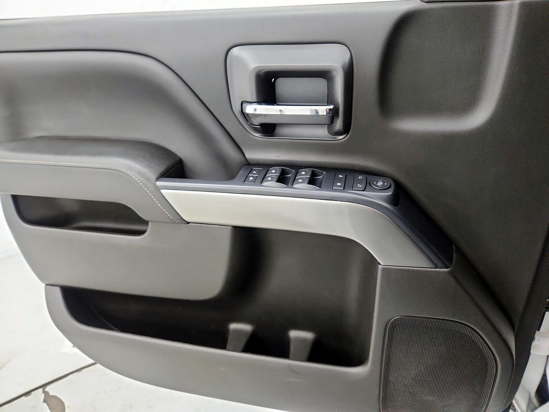 Thumbnail: 2019 Chevrolet Silverado 1500 - 12