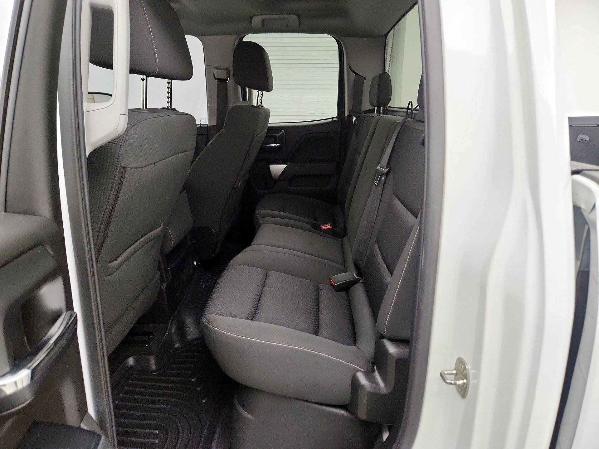 Thumbnail: 2019 Chevrolet Silverado 1500 - 18