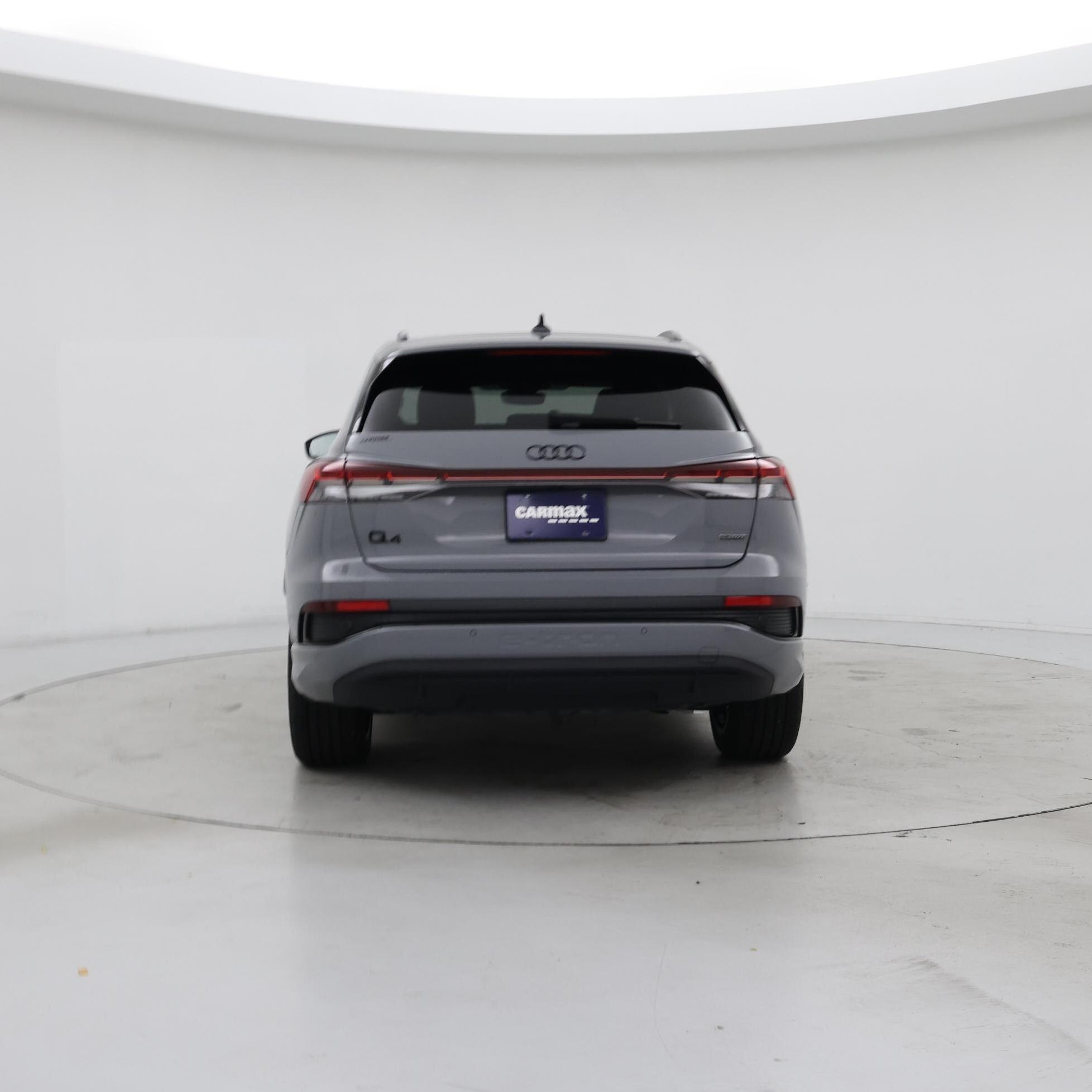 Thumbnail: 2022 Audi Q4 e-tron - 6