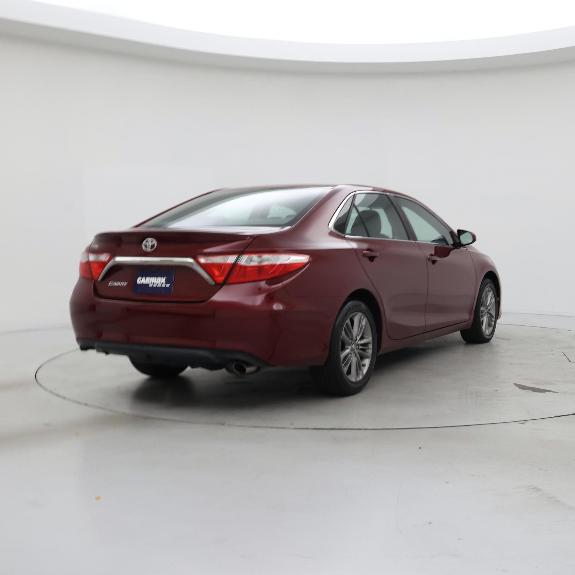 Thumbnail: 2017 Toyota Camry - 8