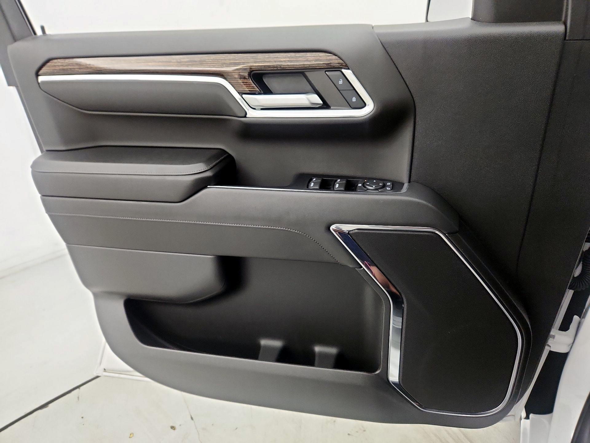Thumbnail: 2024 GMC Sierra 1500 - 12