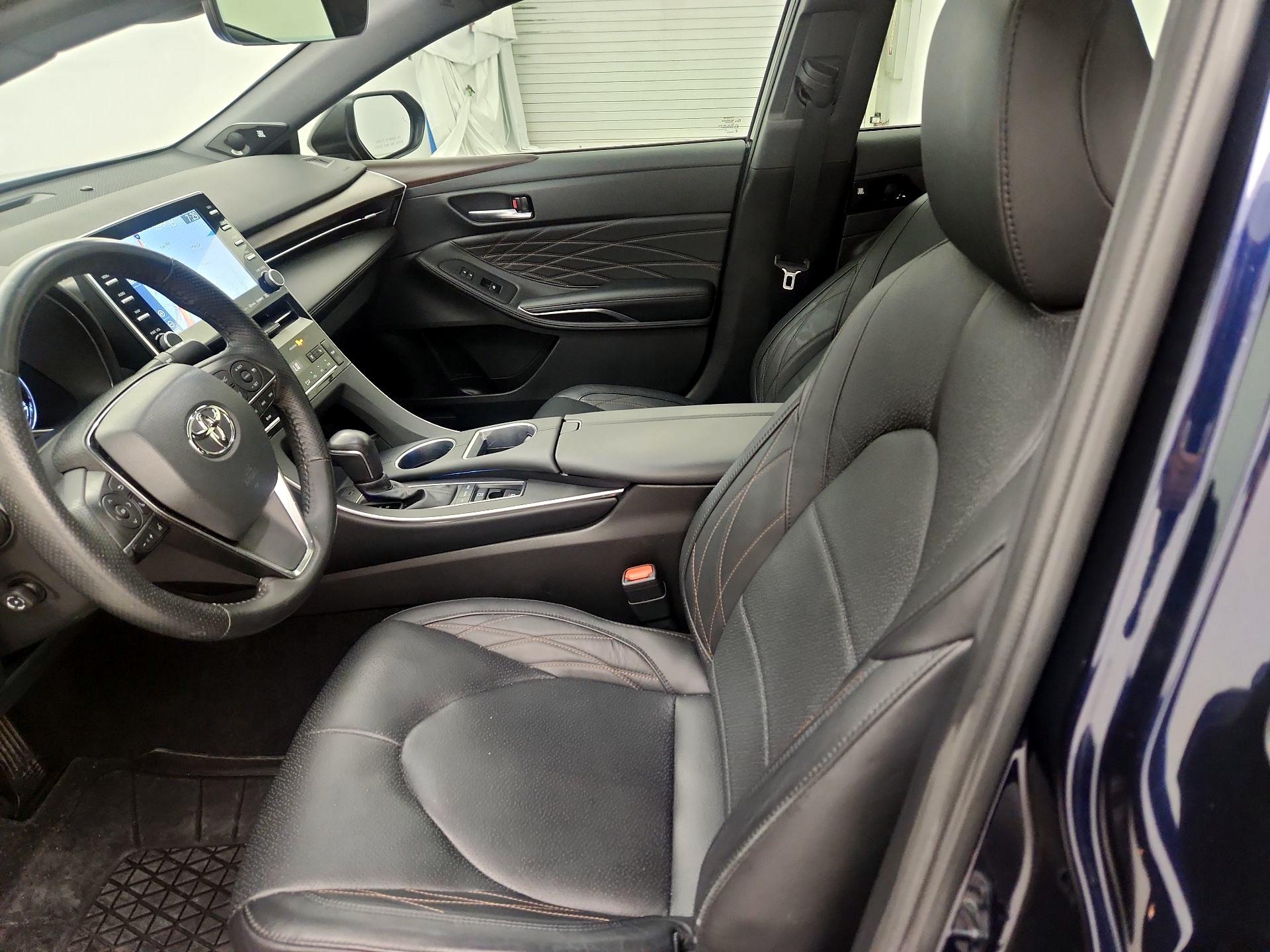 Thumbnail: 2022 Toyota Avalon - 11