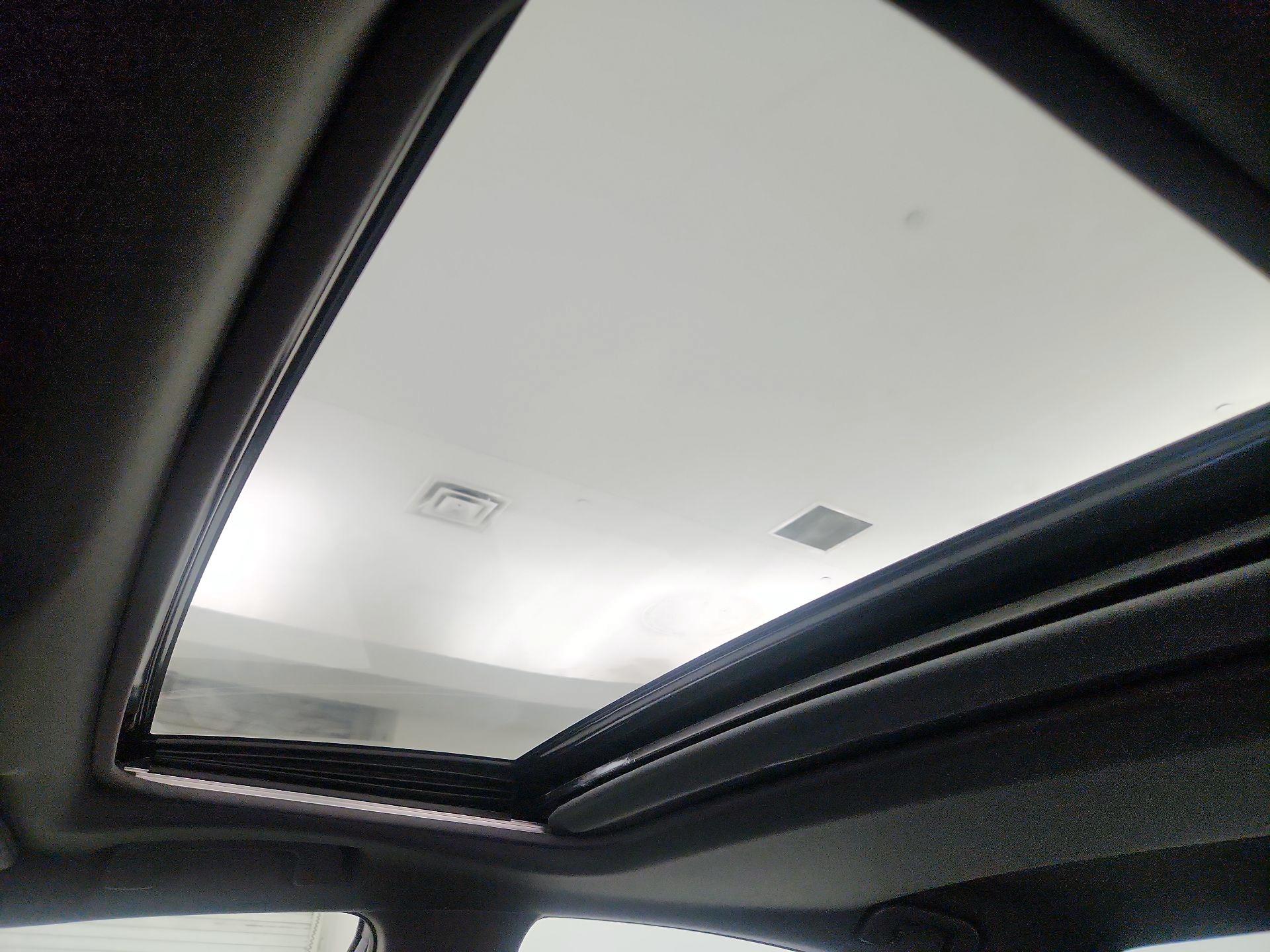 Thumbnail: 2022 Toyota Avalon - 20