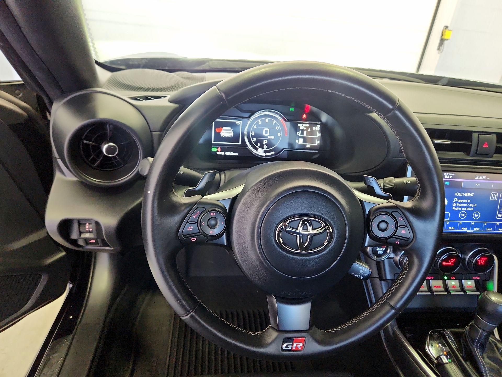 Thumbnail: 2023 Toyota GR86 - 10