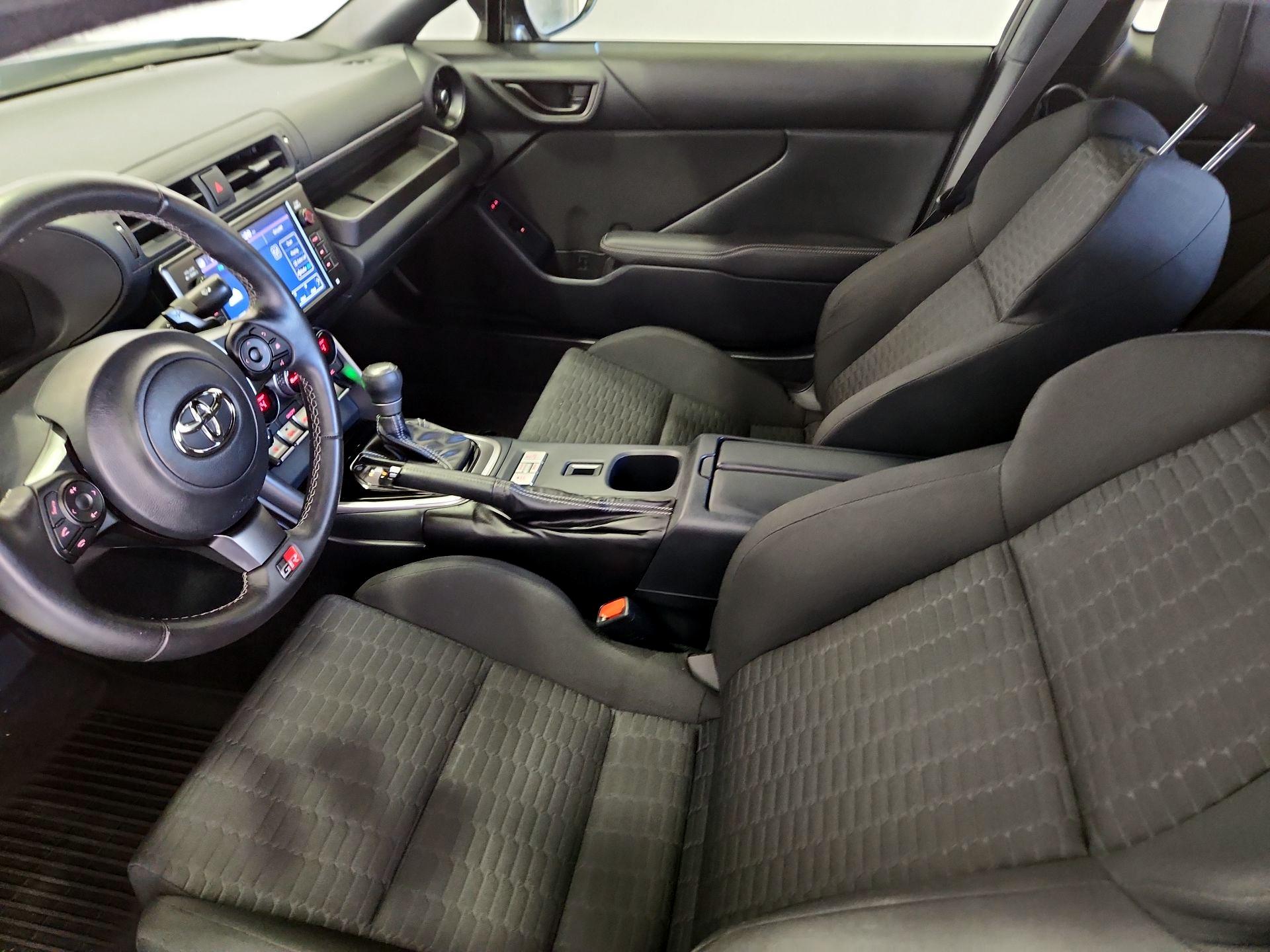 Thumbnail: 2023 Toyota GR86 - 11