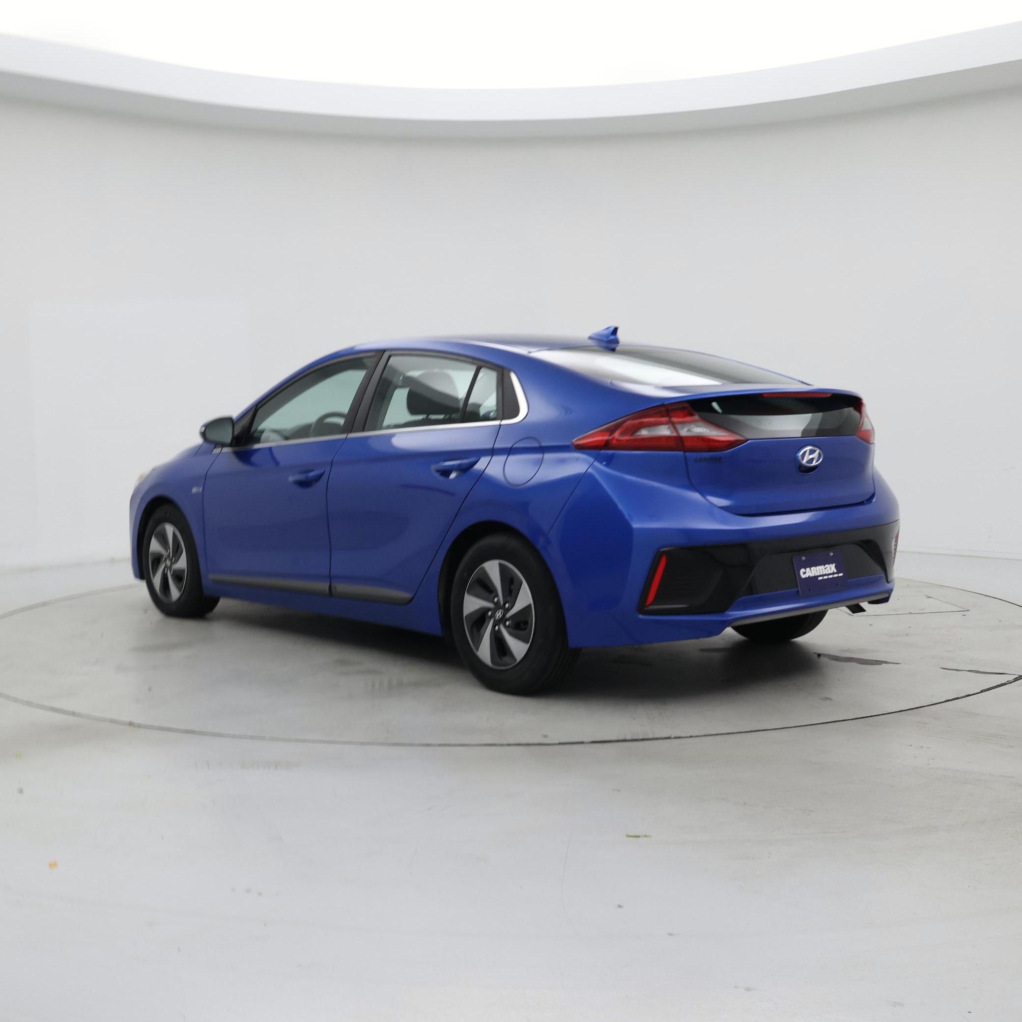 Thumbnail: 2018 Hyundai Ioniq - 2
