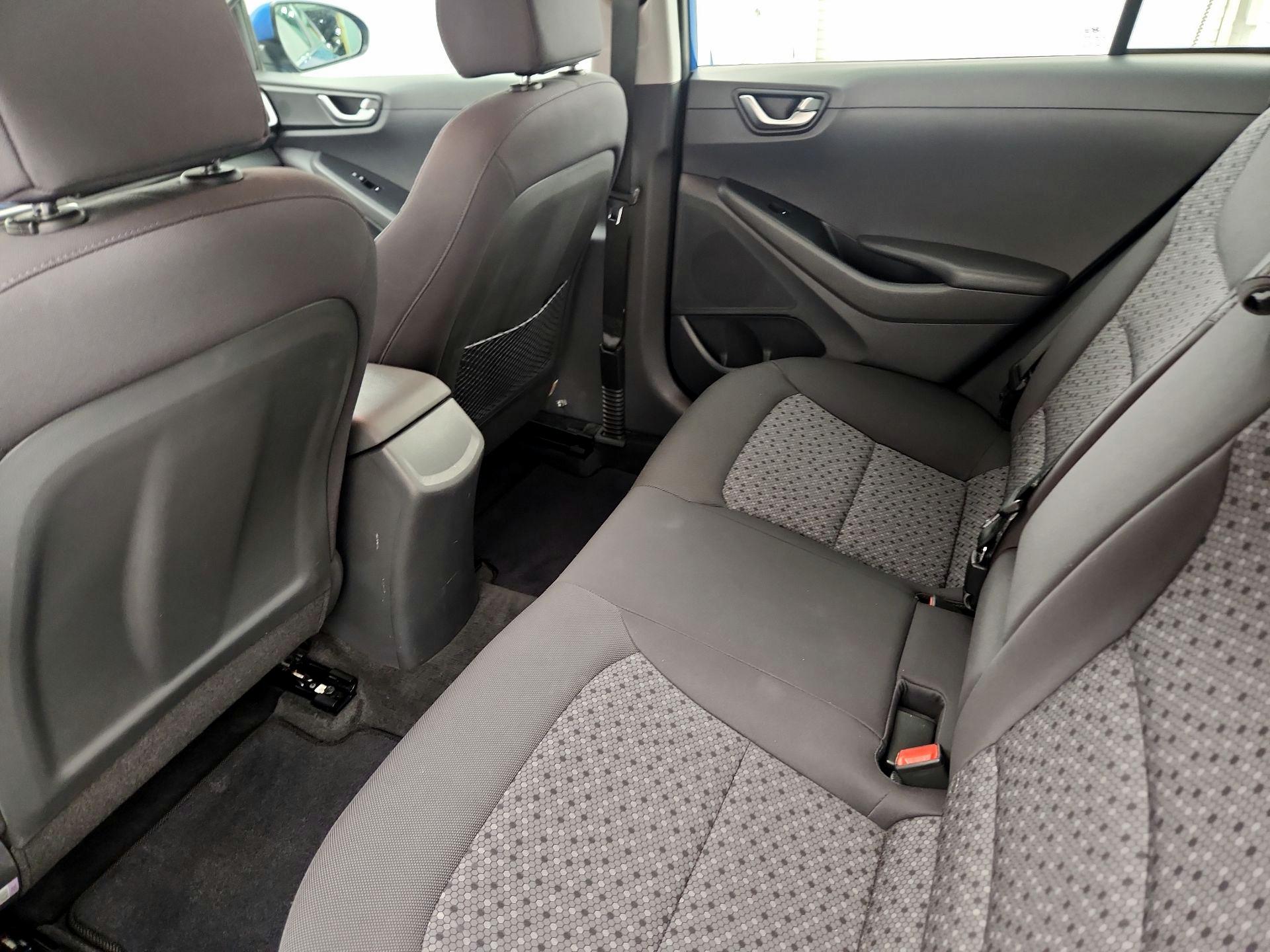 Thumbnail: 2018 Hyundai Ioniq - 19