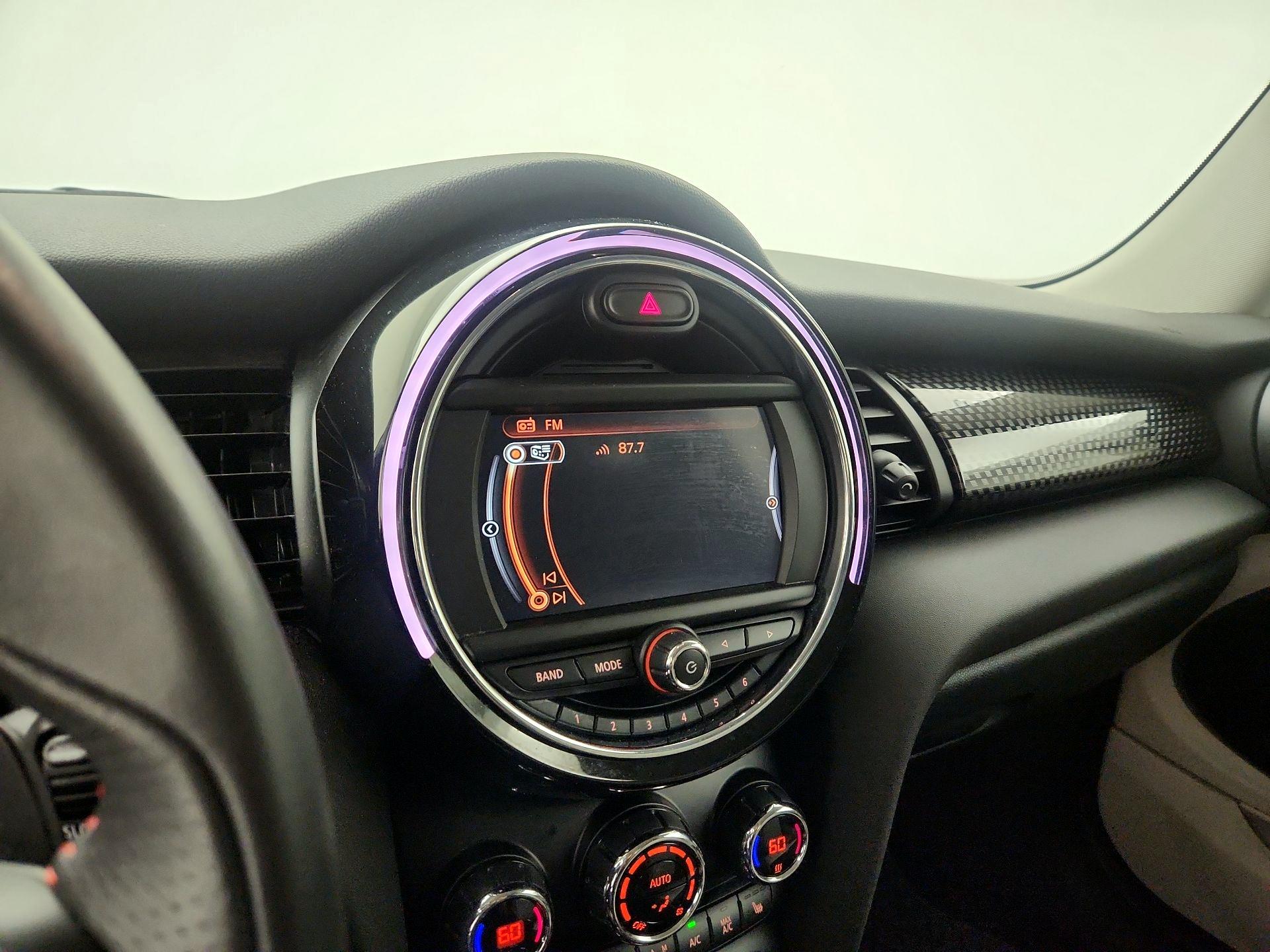 Thumbnail: 2015 MINI Cooper Hardtop - 15