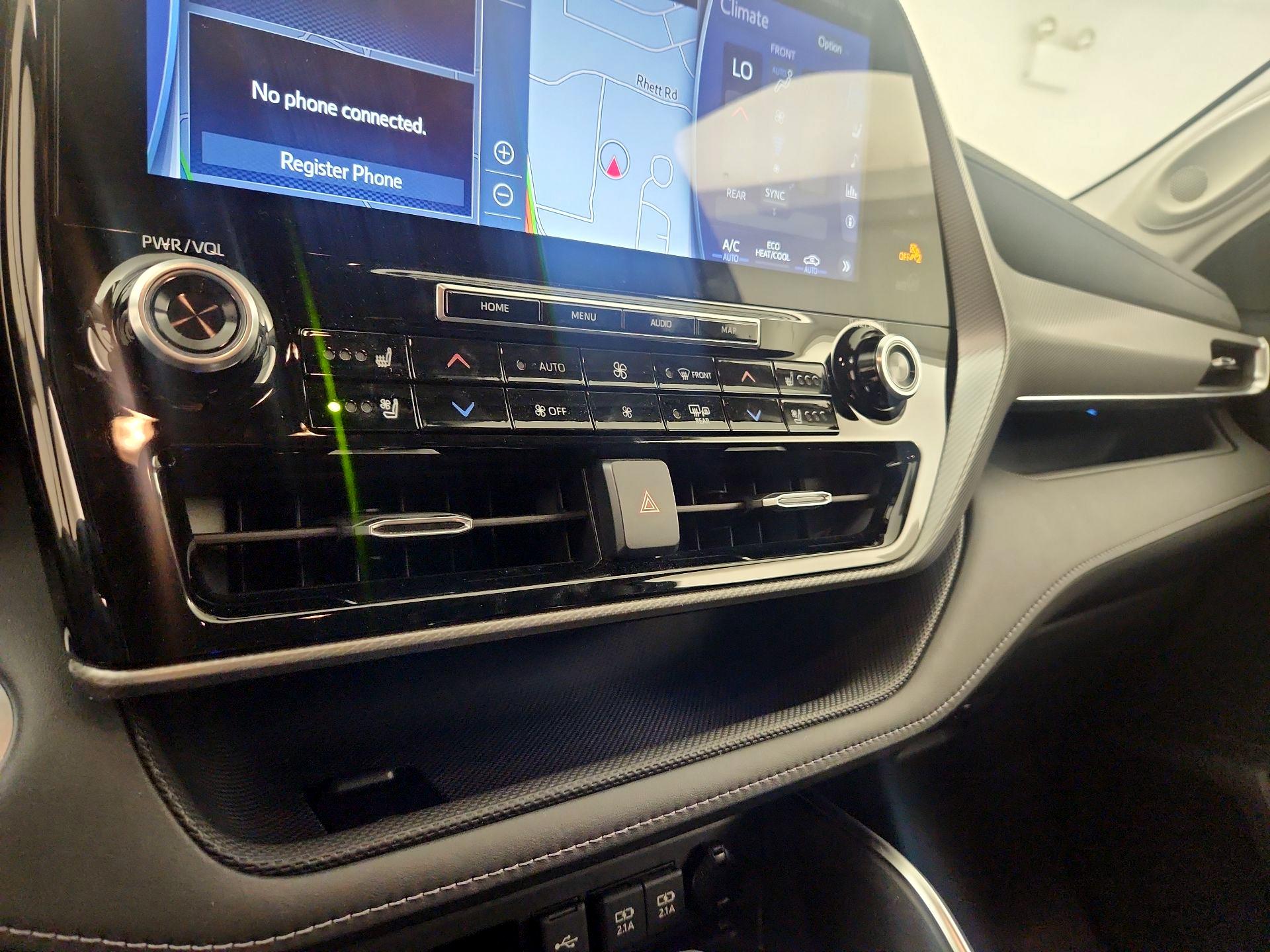 Thumbnail: 2020 Toyota Highlander - 17