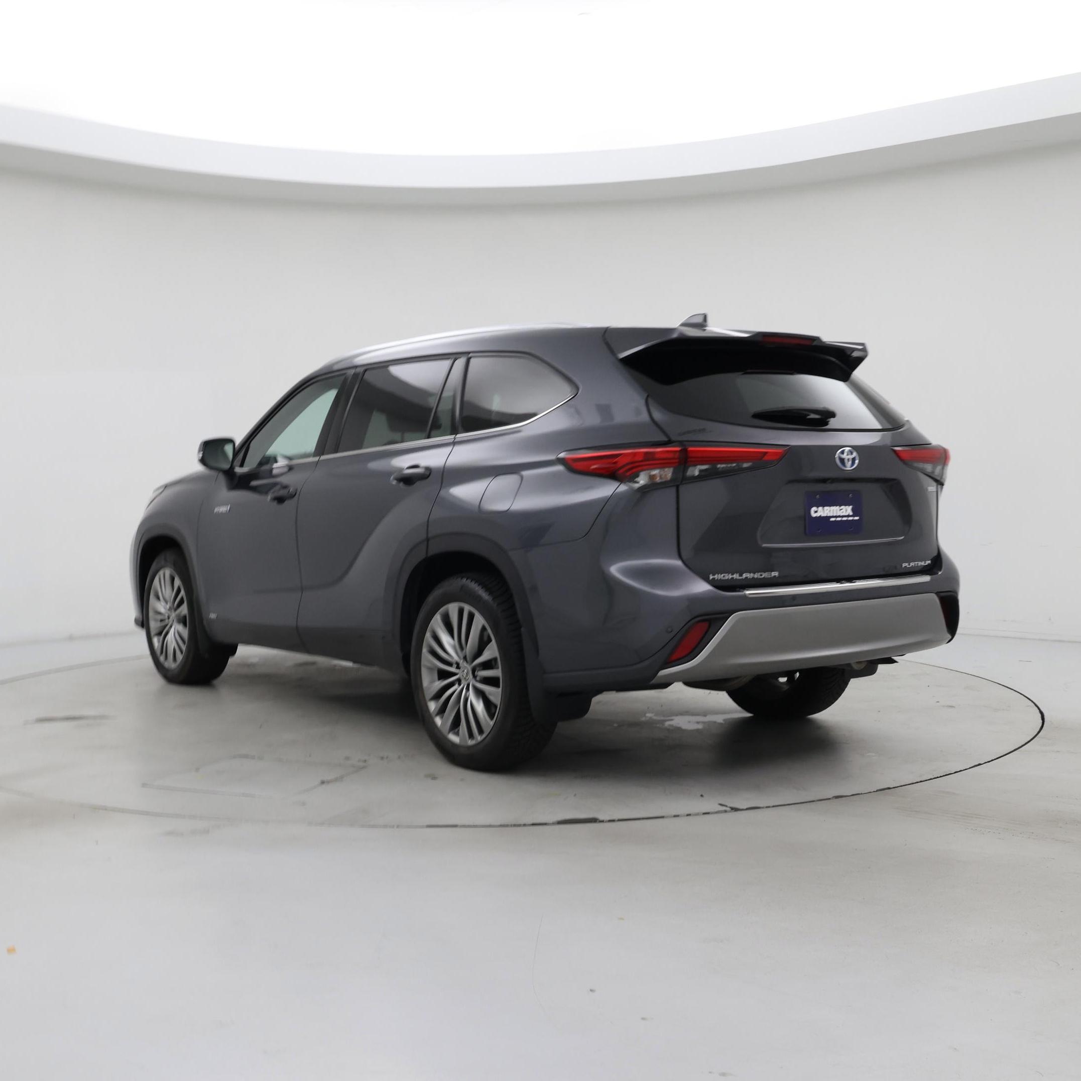 Thumbnail: 2020 Toyota Highlander - 2