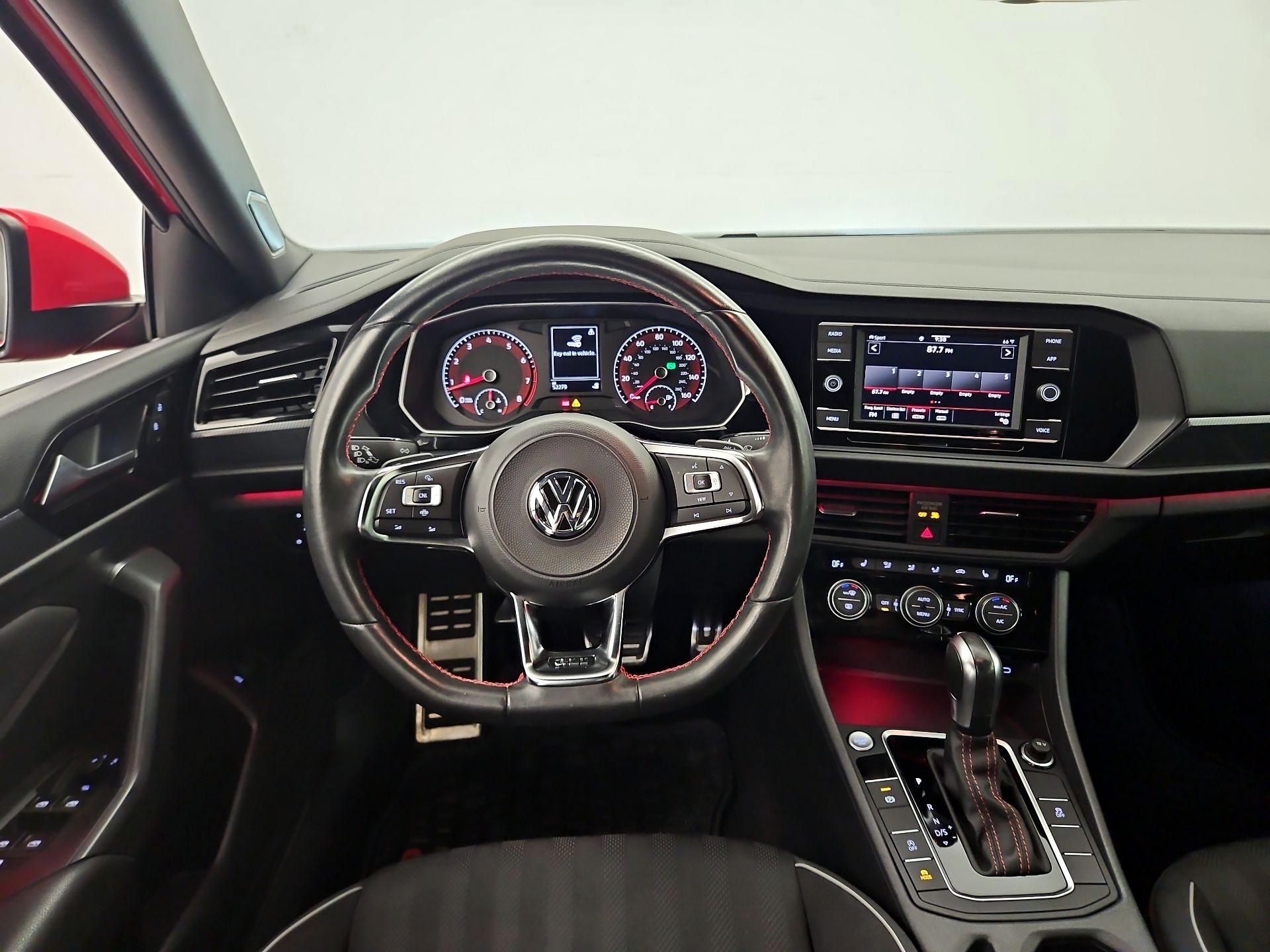 Thumbnail: 2020 Volkswagen Jetta - 10