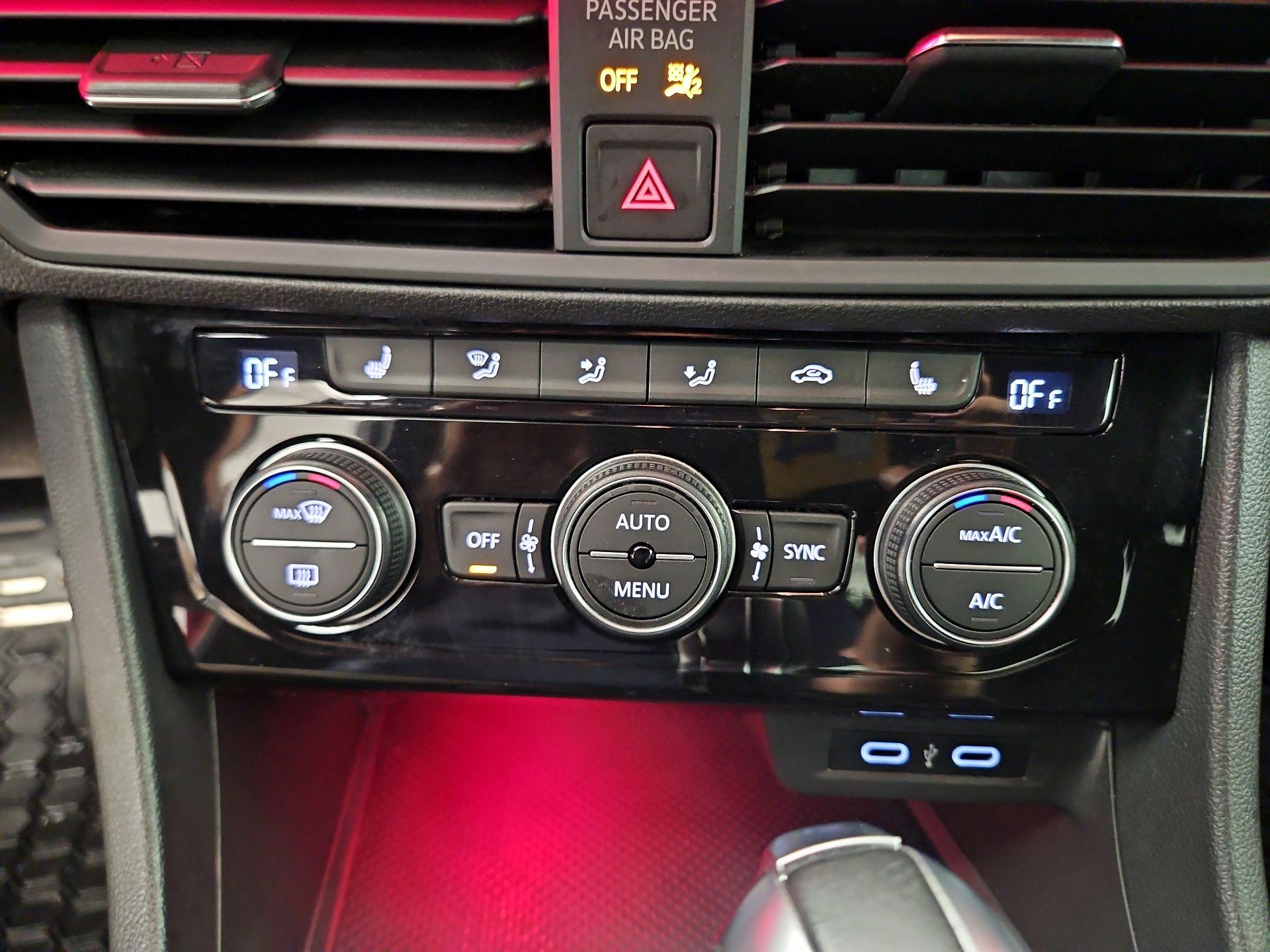 Thumbnail: 2020 Volkswagen Jetta - 16