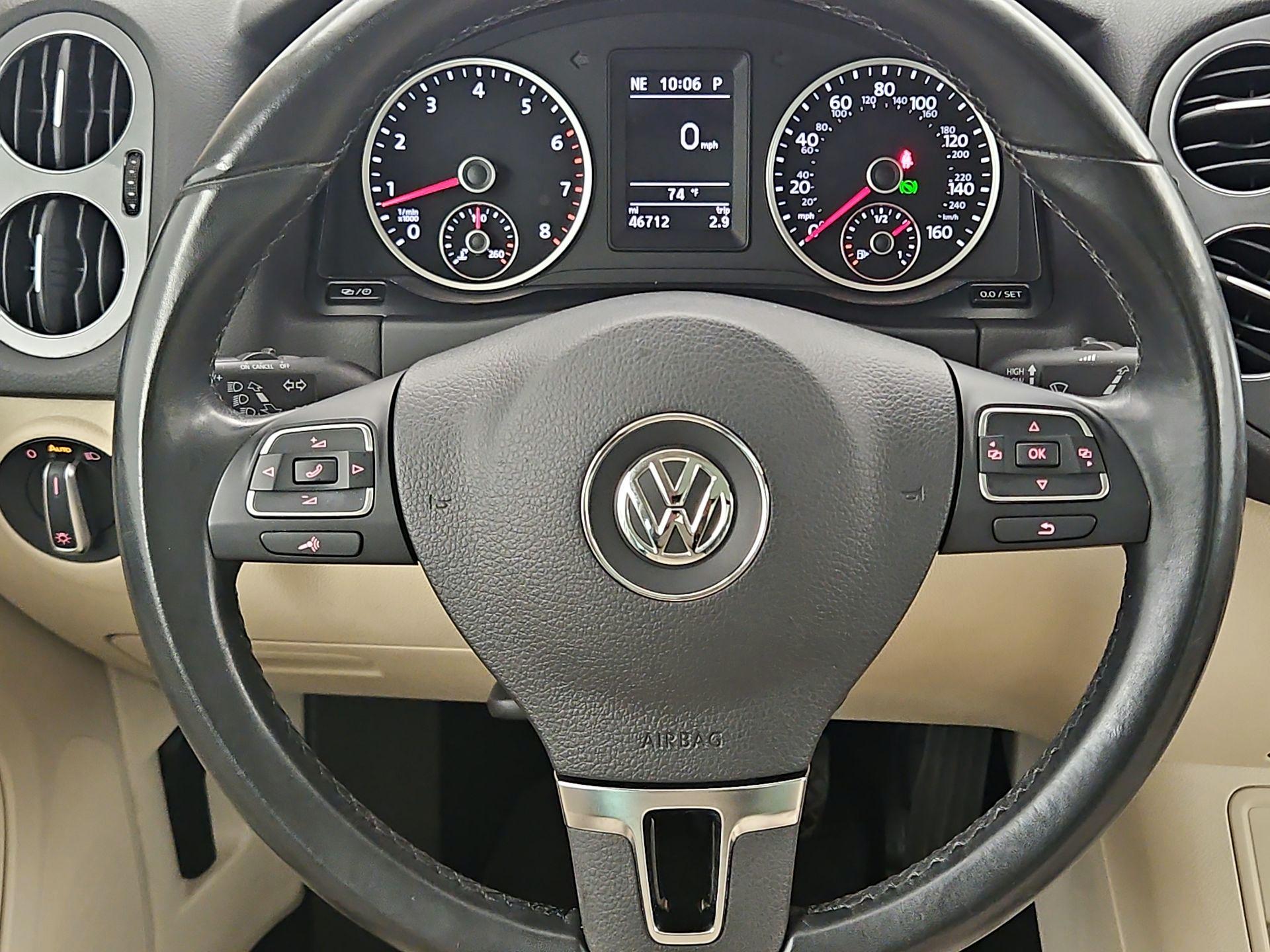 Thumbnail: 2017 Volkswagen Tiguan - 10