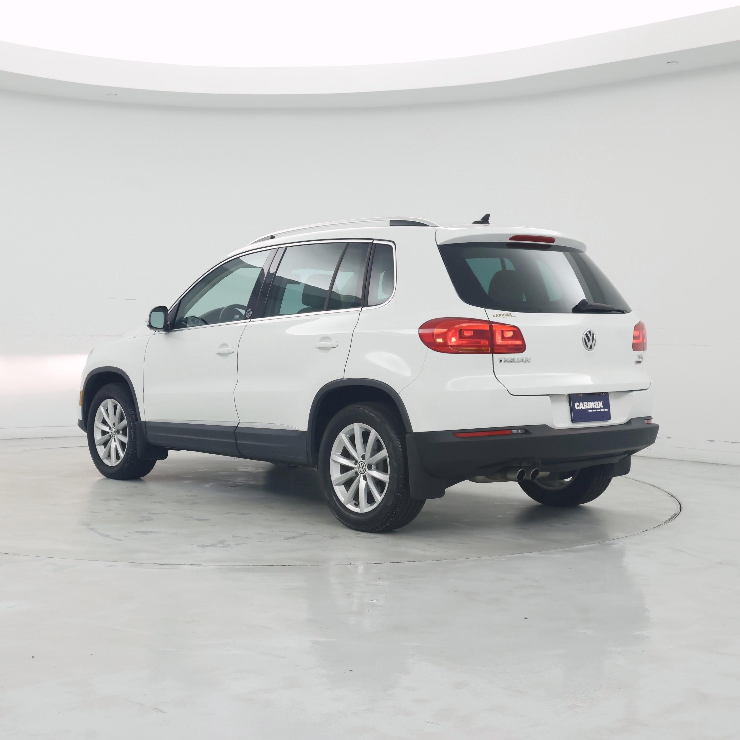 Thumbnail: 2017 Volkswagen Tiguan - 2