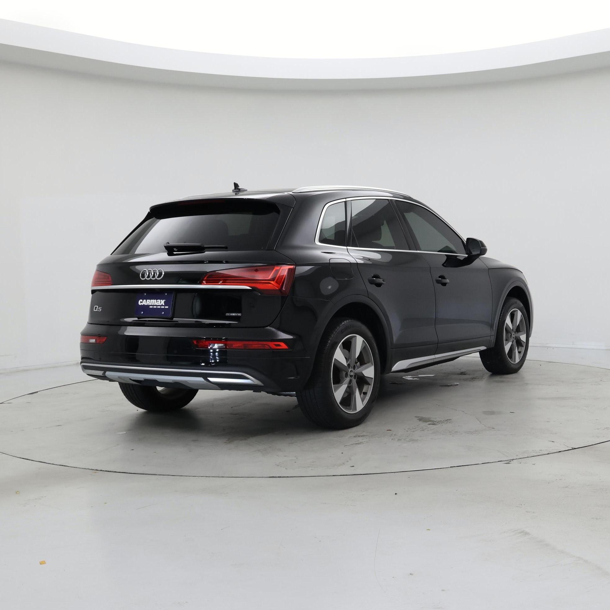 Thumbnail: 2023 Audi Q5 - 8