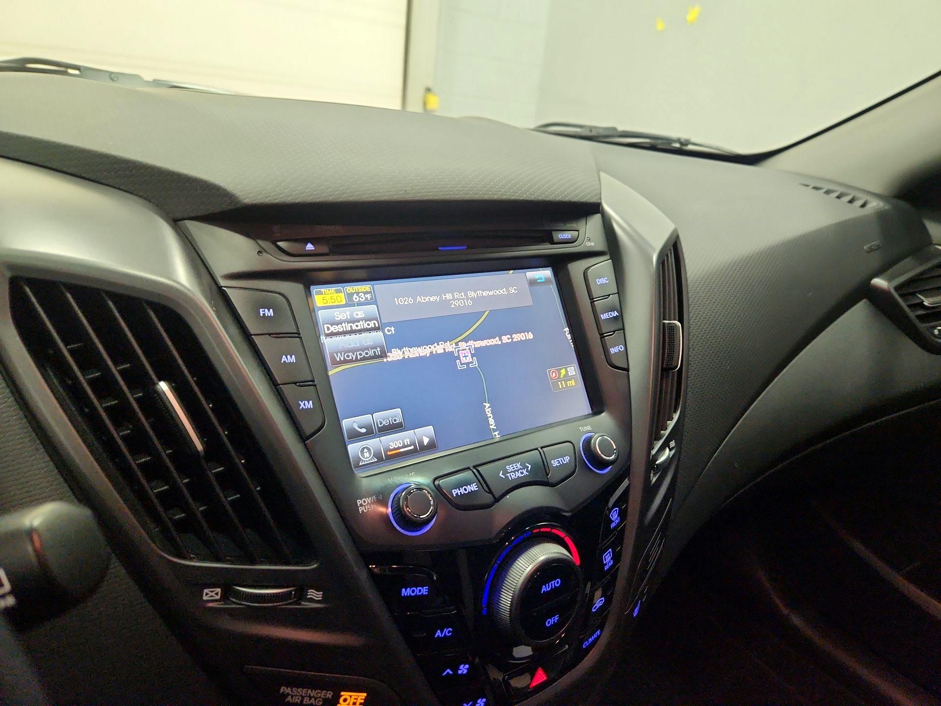 Thumbnail: 2014 Hyundai Veloster - 14