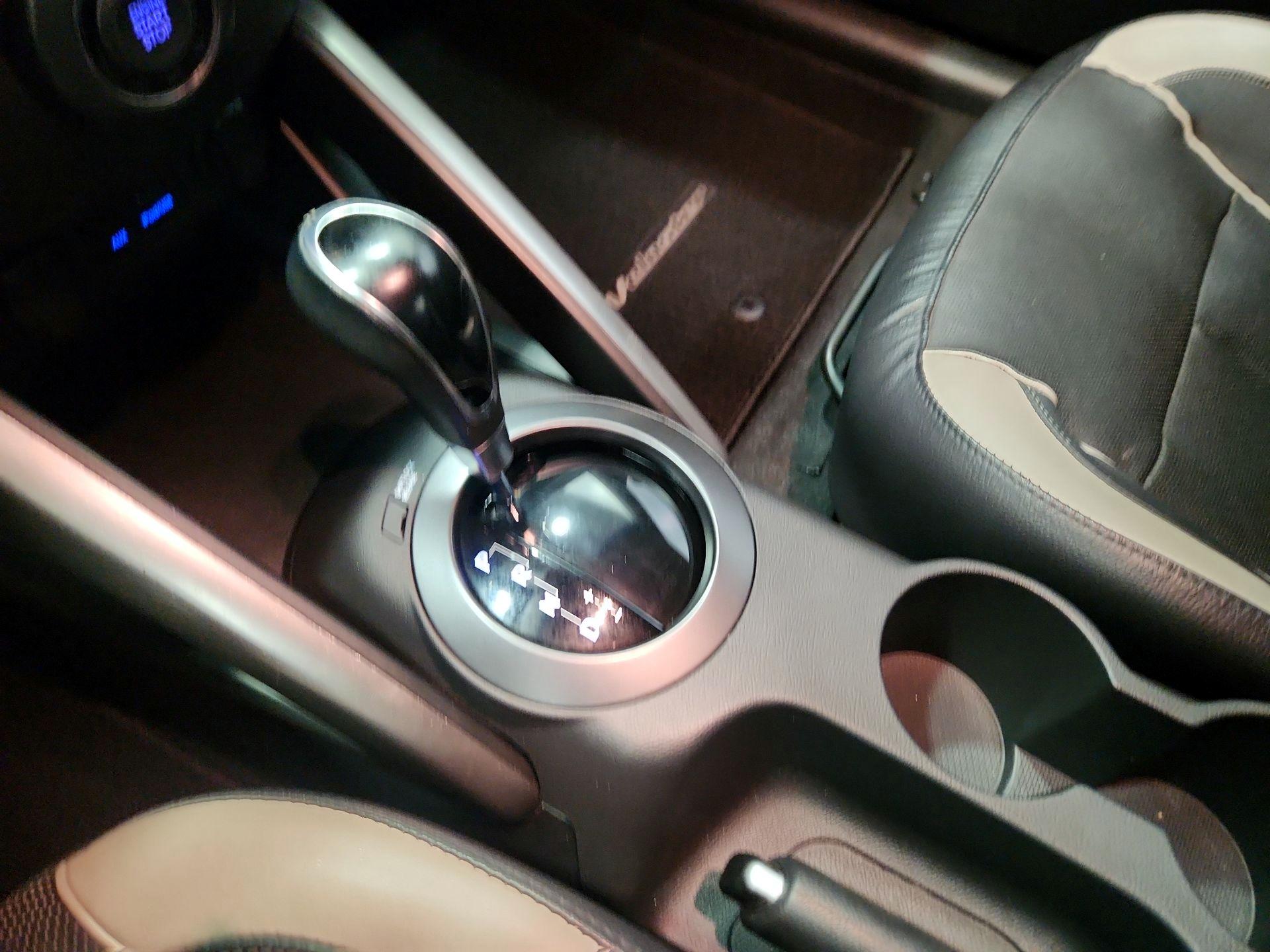 Thumbnail: 2014 Hyundai Veloster - 18