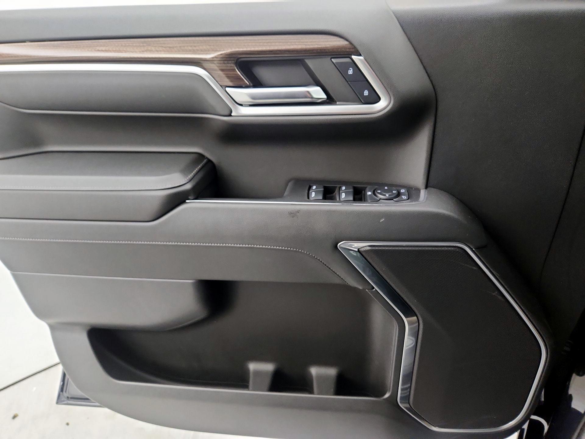 Thumbnail: 2024 Chevrolet Silverado 1500 - 12