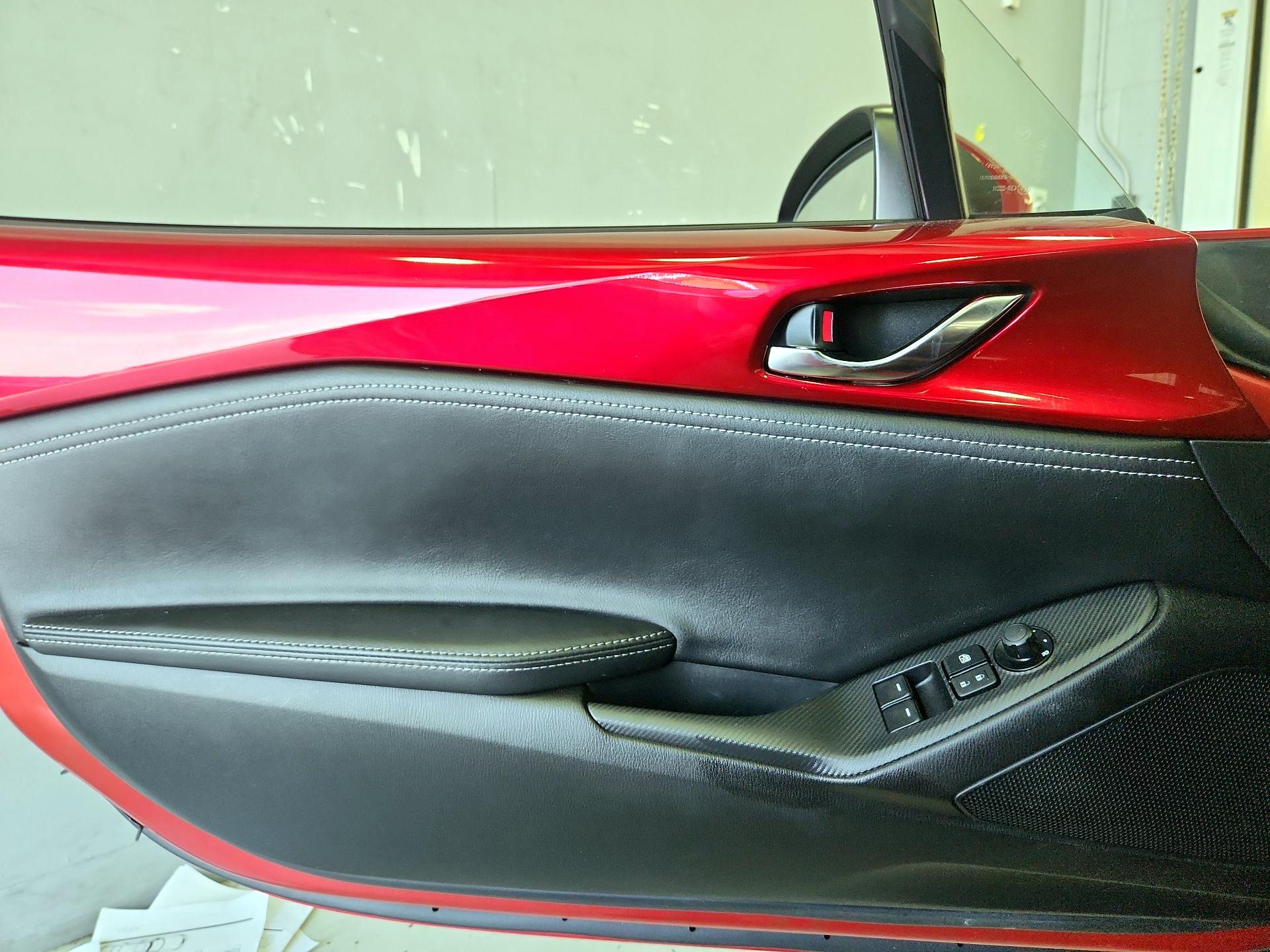 Thumbnail: 2022 Mazda MX-5 Miata - 12