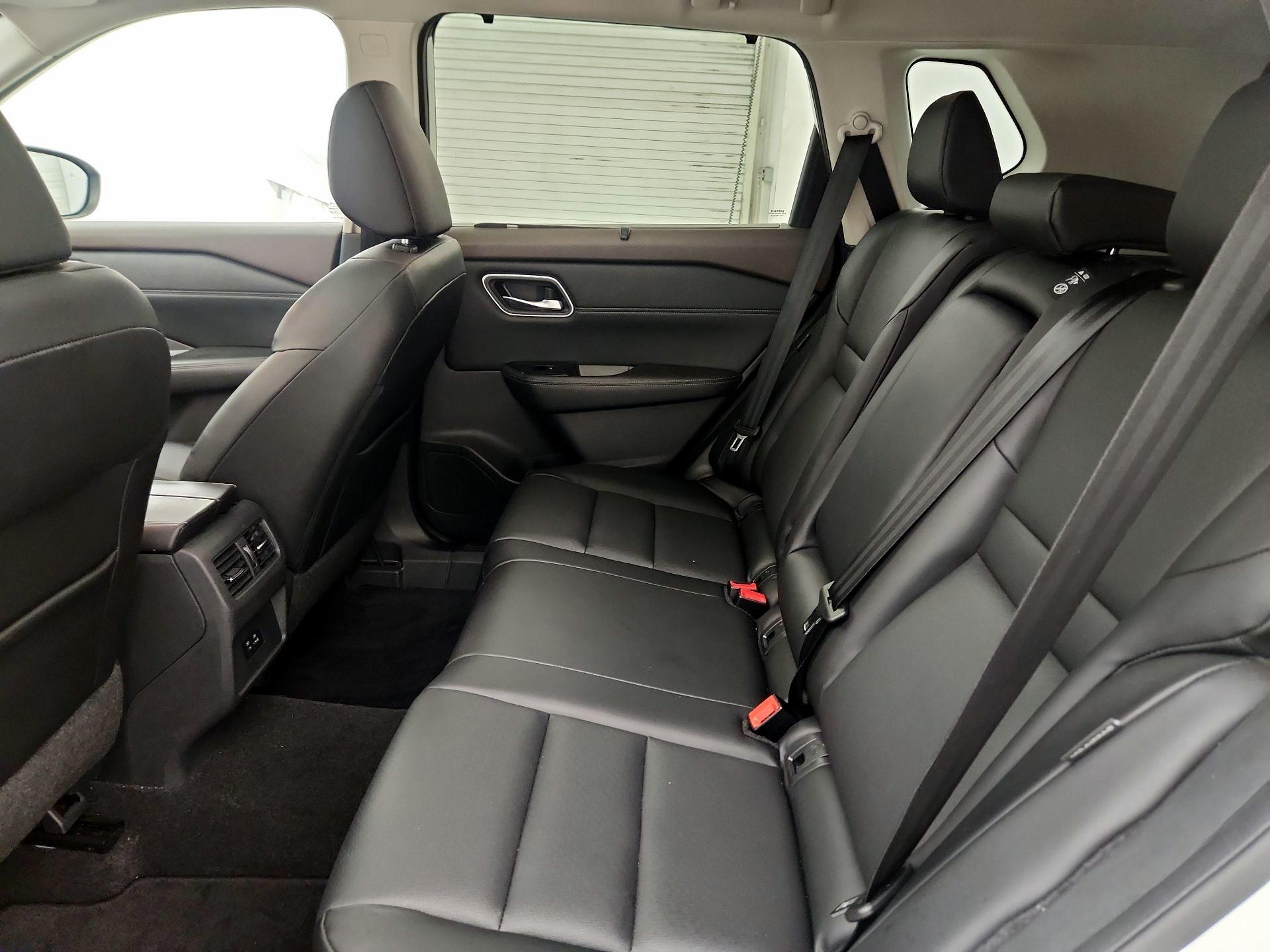 Thumbnail: 2021 Nissan Rogue - 20