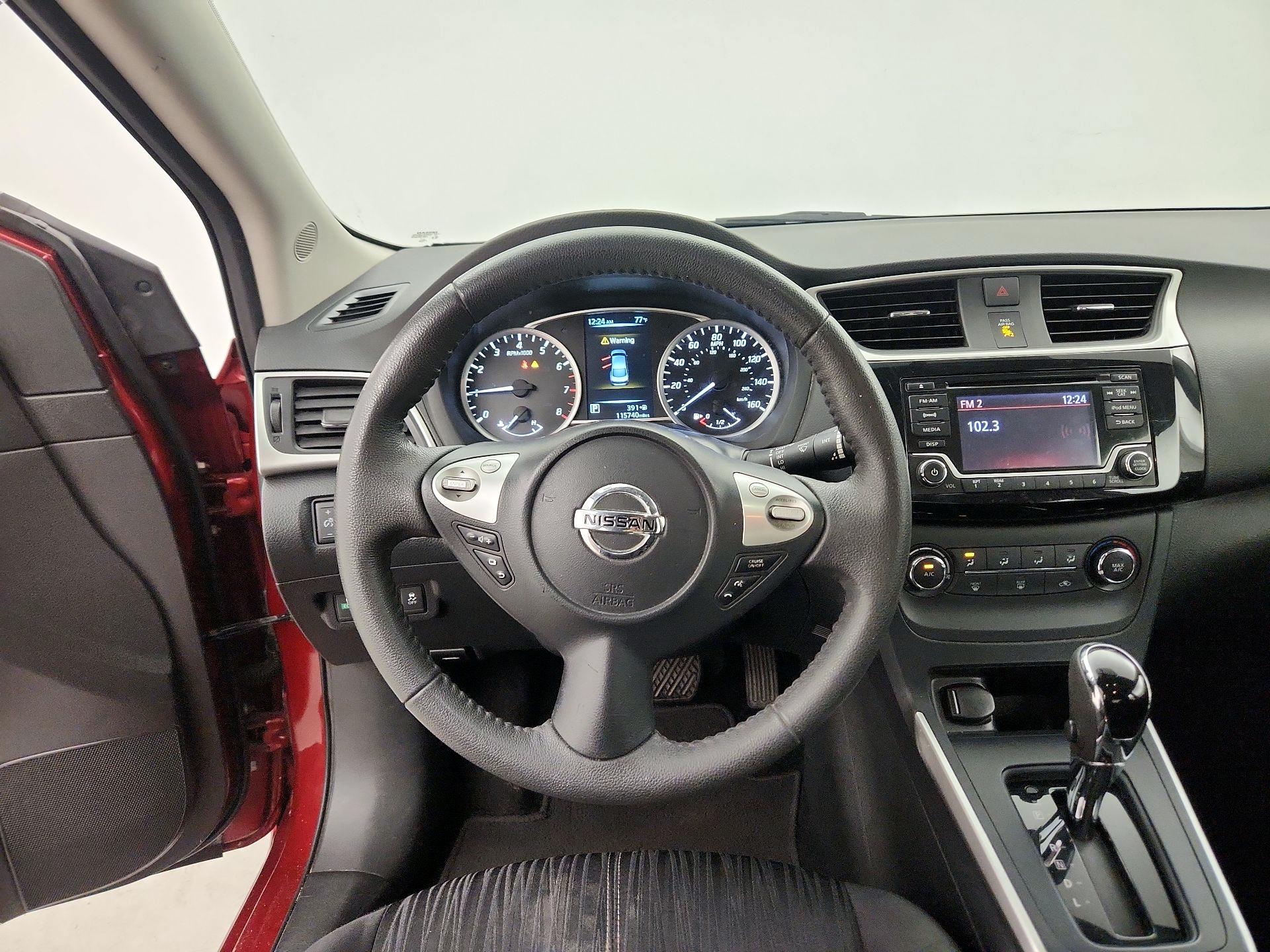 Thumbnail: 2017 Nissan Sentra - 10