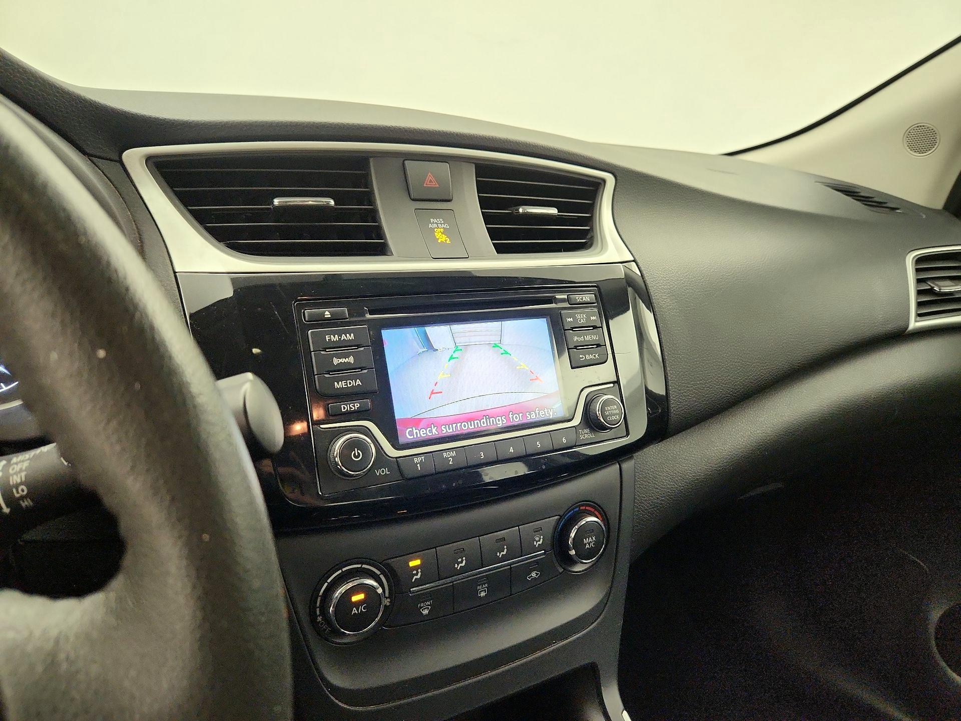 Thumbnail: 2017 Nissan Sentra - 14