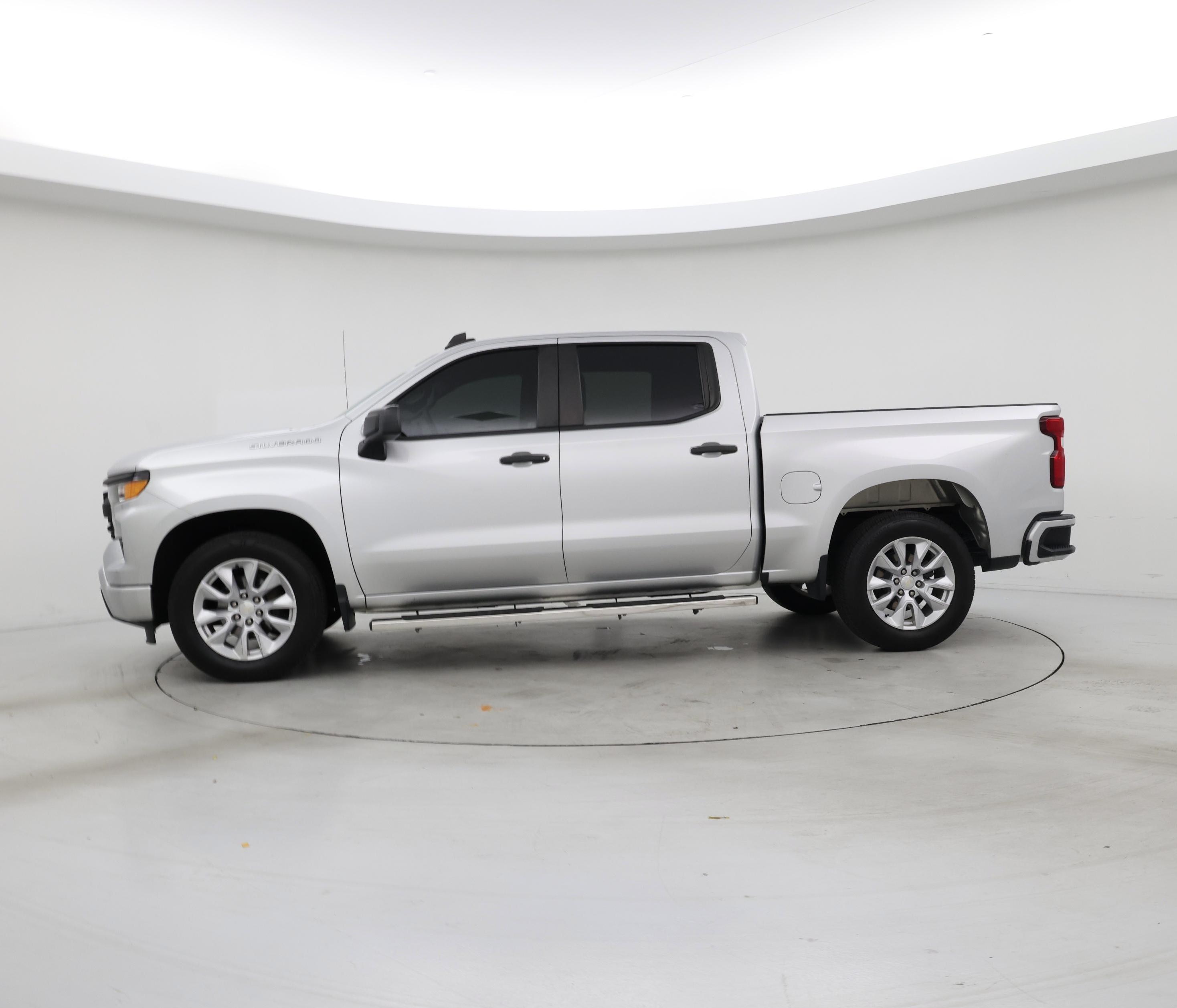 Thumbnail: 2022 Chevrolet Silverado 1500 - 3