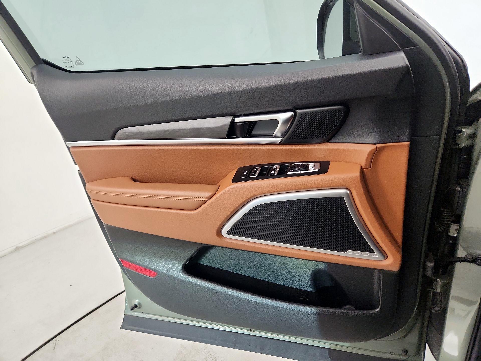 Thumbnail: 2023 Kia Telluride - 10