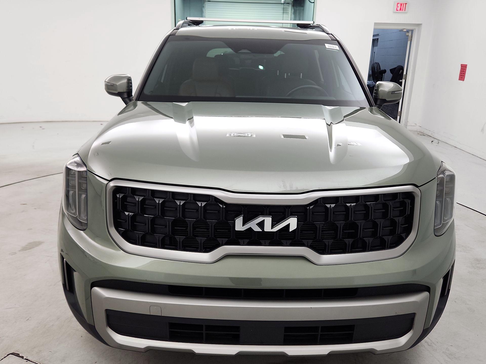 Thumbnail: 2023 Kia Telluride - 2