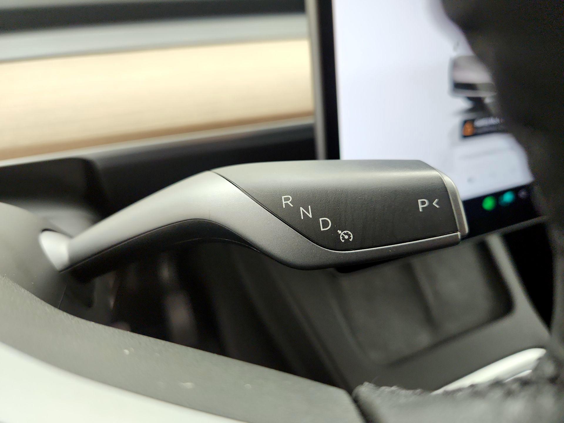 Thumbnail: 2022 Tesla Model Y - 17