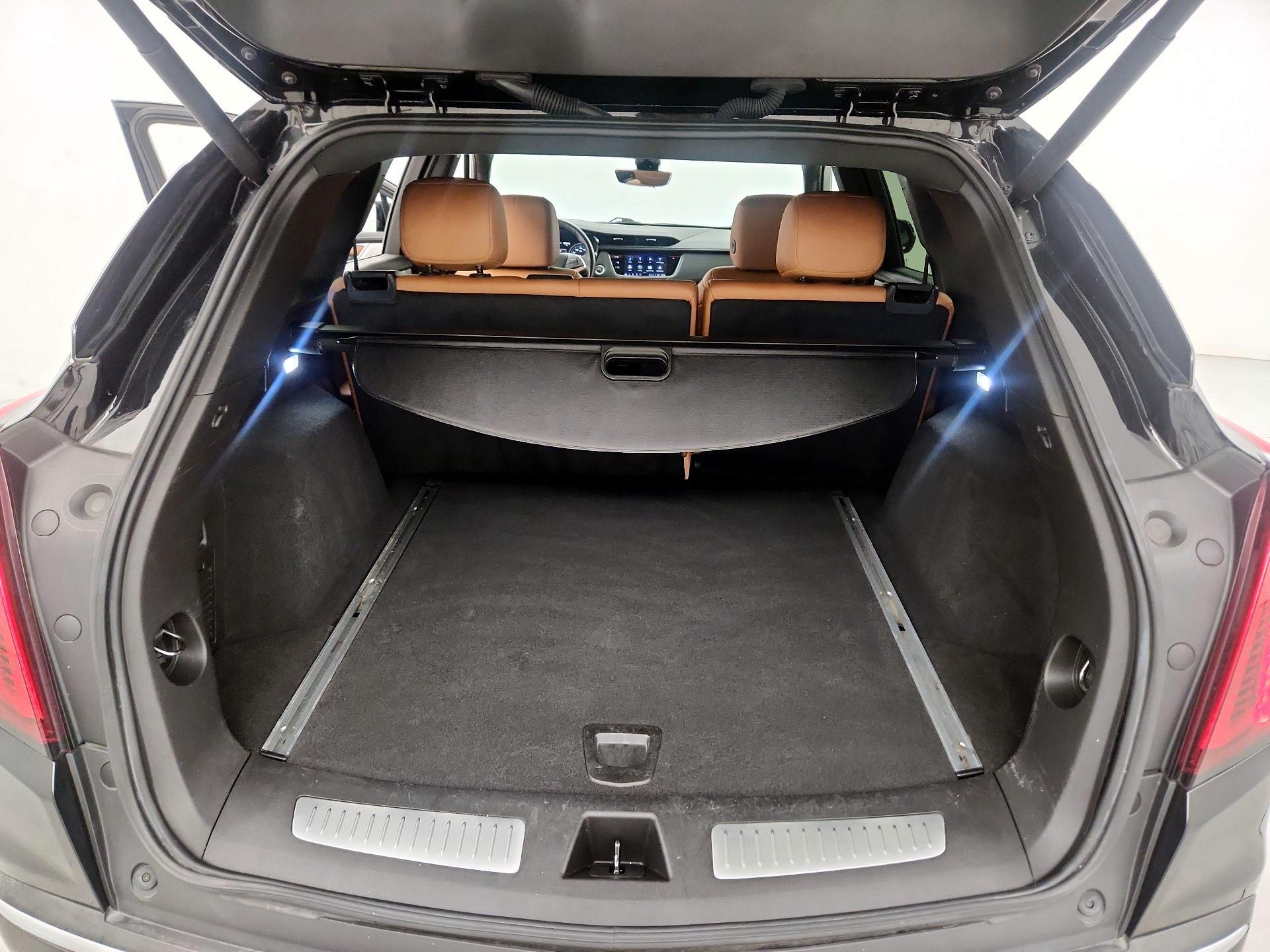 Thumbnail: 2021 Cadillac XT5 - 20