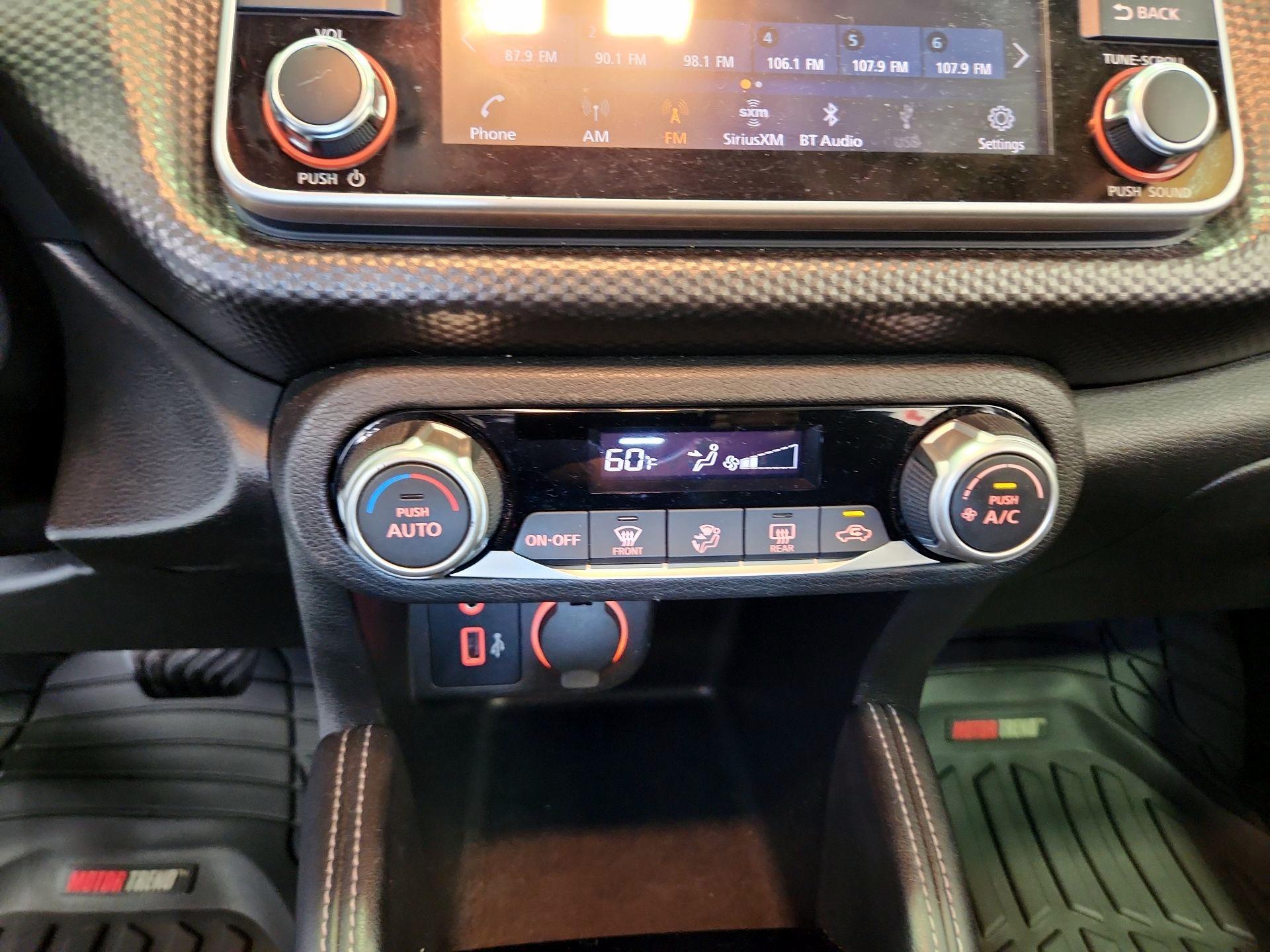 Thumbnail: 2019 Nissan Kicks - 16