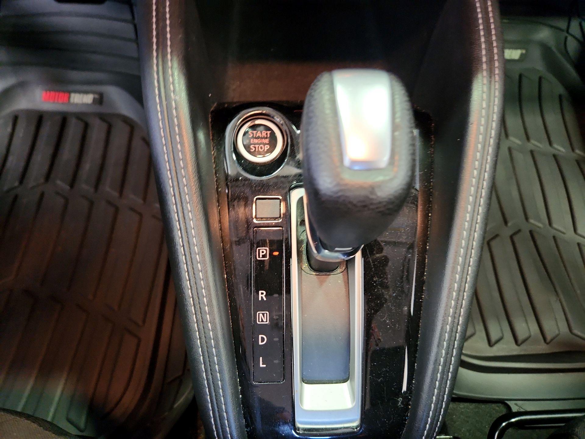 Thumbnail: 2019 Nissan Kicks - 17