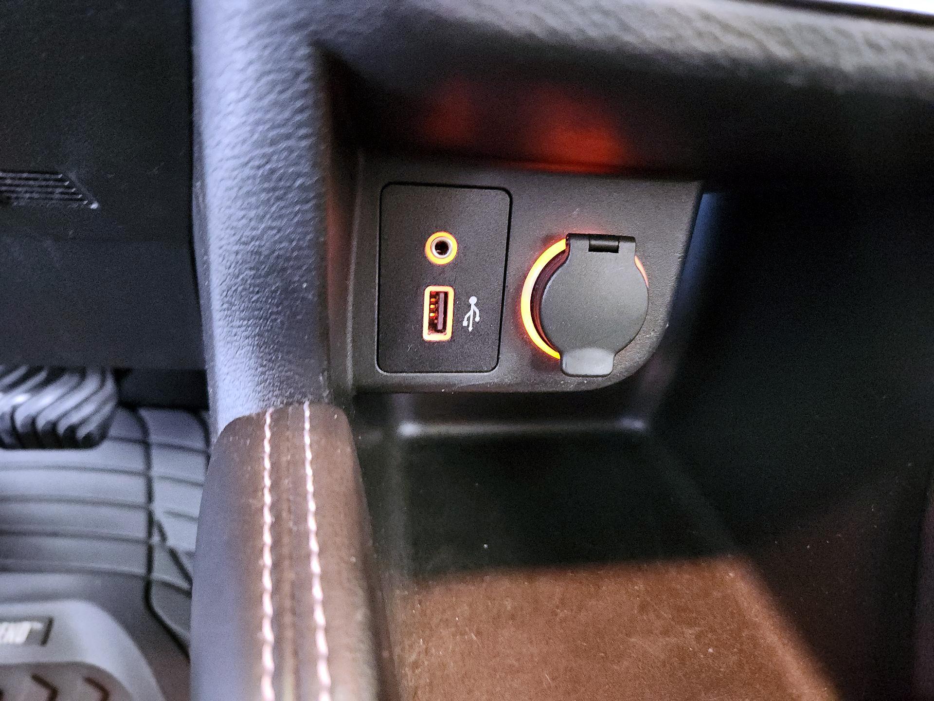 Thumbnail: 2019 Nissan Kicks - 18