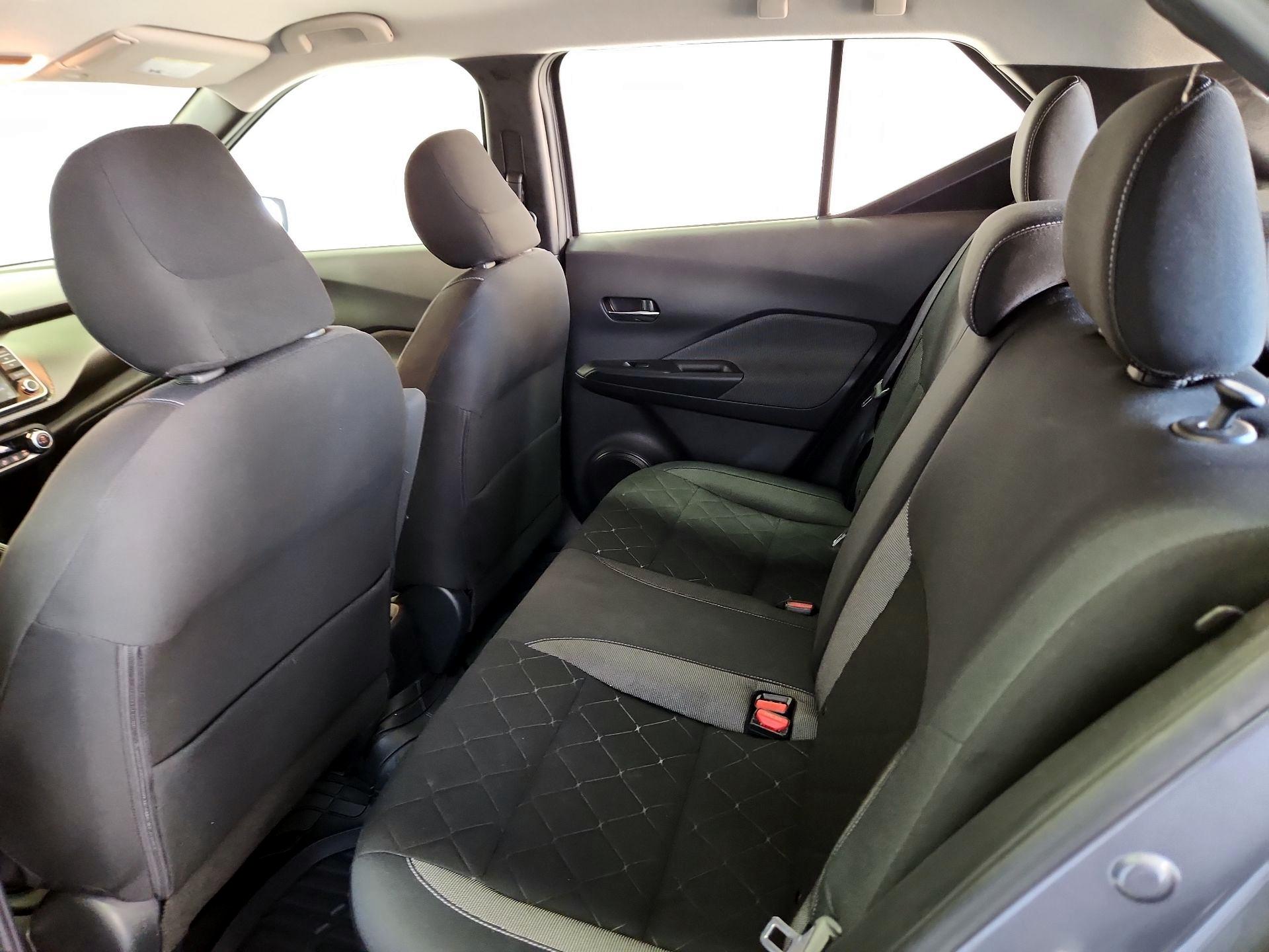 Thumbnail: 2019 Nissan Kicks - 19
