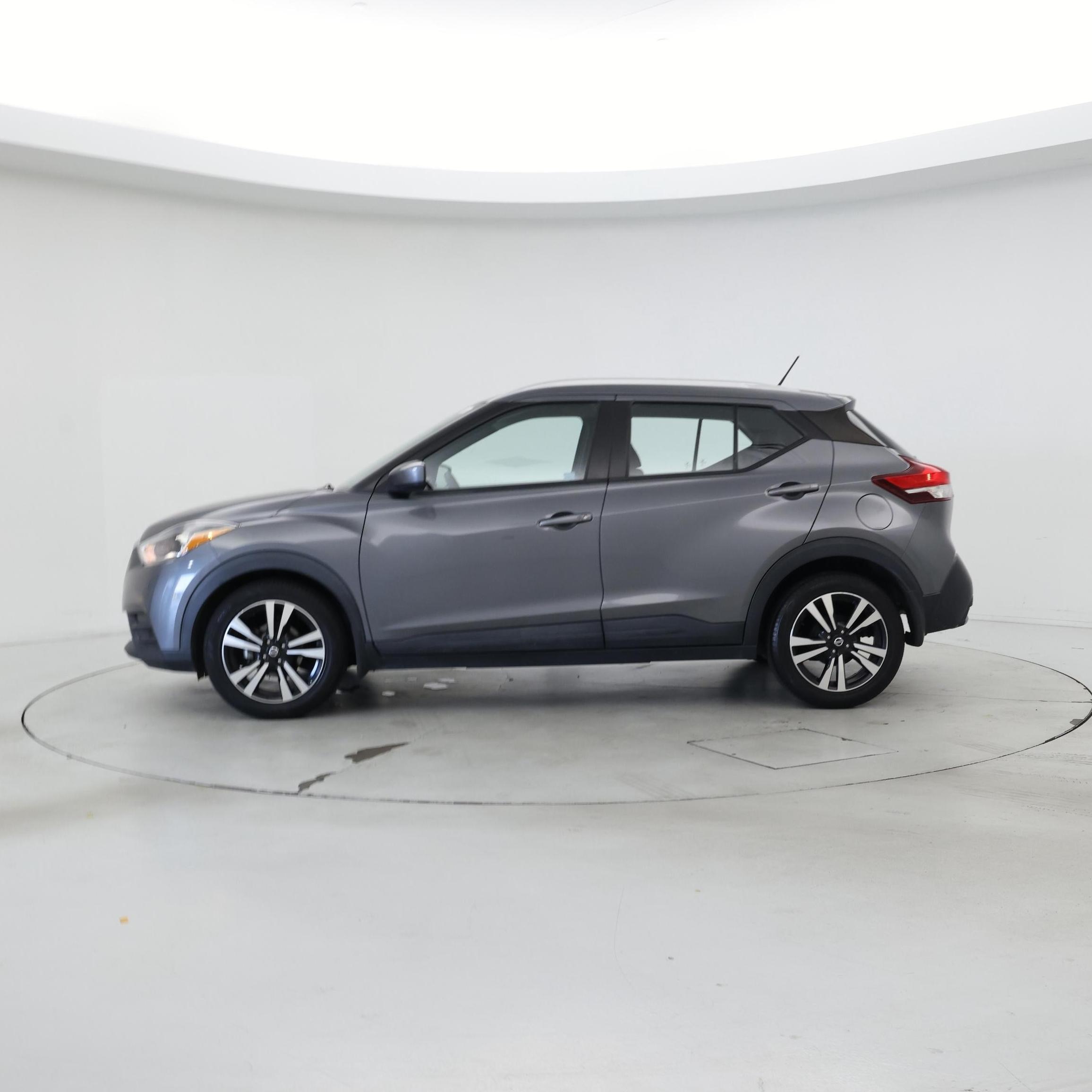 Thumbnail: 2019 Nissan Kicks - 3