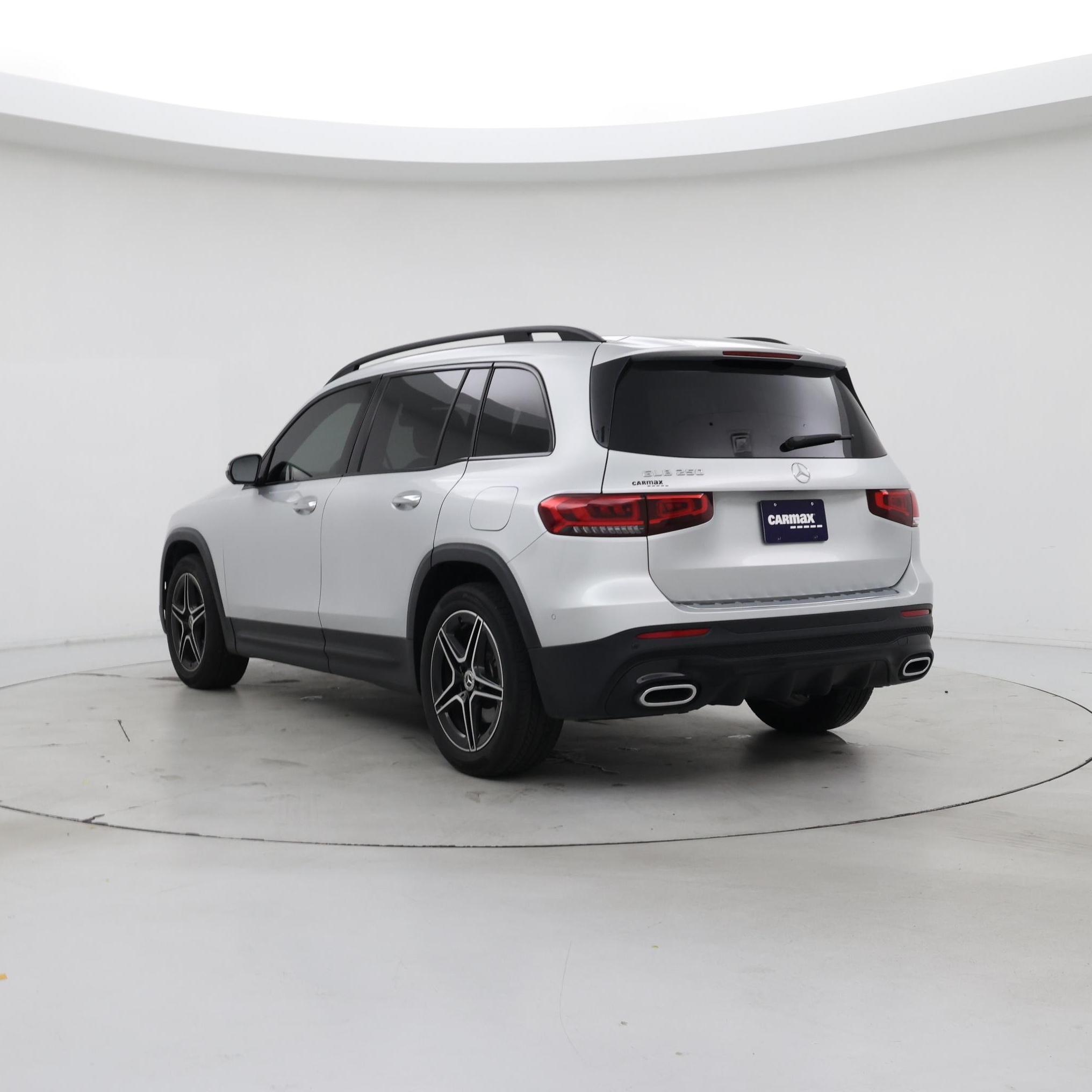 Thumbnail: 2022 Mercedes-Benz GLB - 2